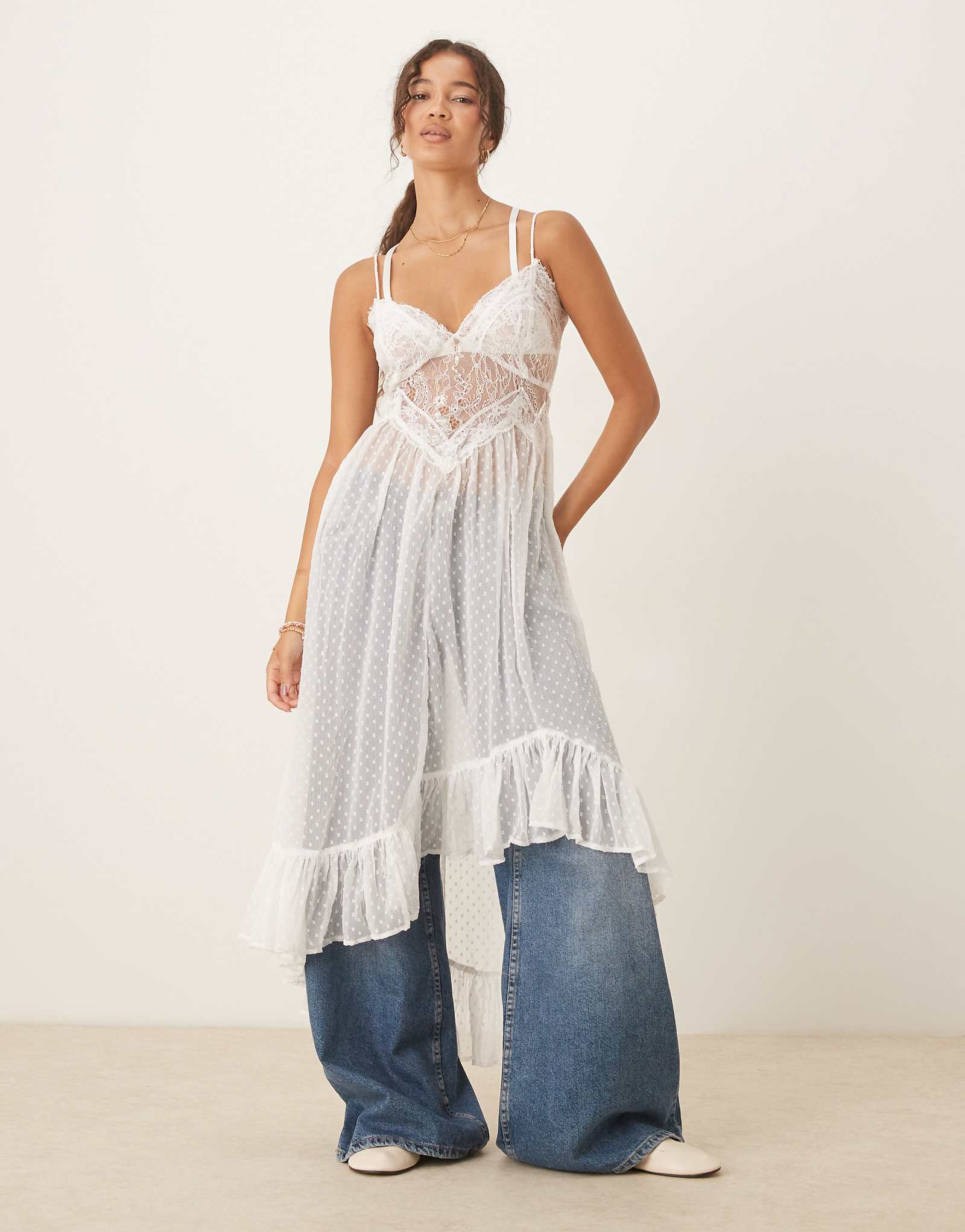 Свободные люди зажигают мой огонь прозрачное кружевное платье мидакси цвета слоновой кости 19990₽