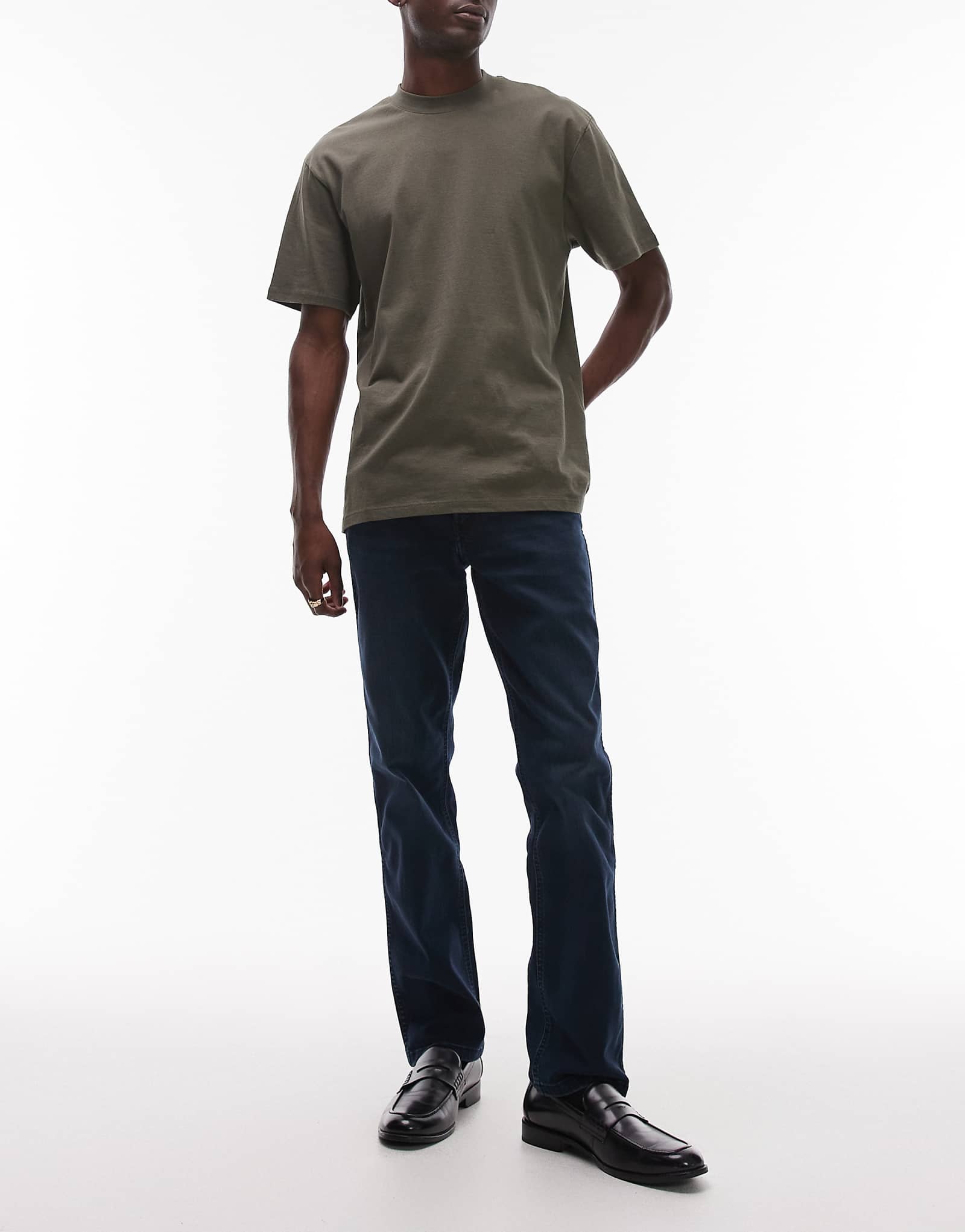 Джинсы прямого кроя Wrangler Greensboro темно-синего цвета