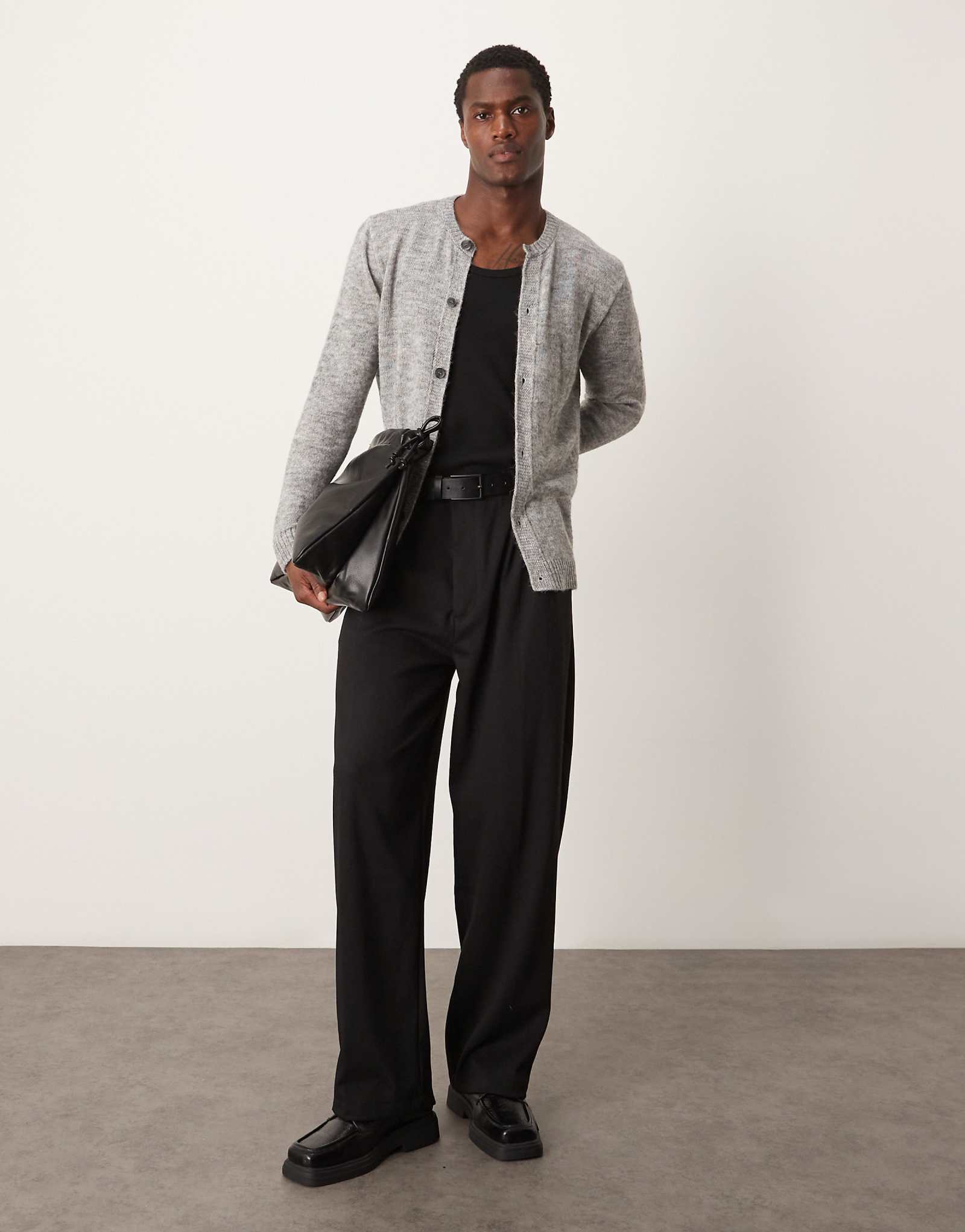 Дизайнерский вязаный кардиган ASOS серого цвета 4290₽