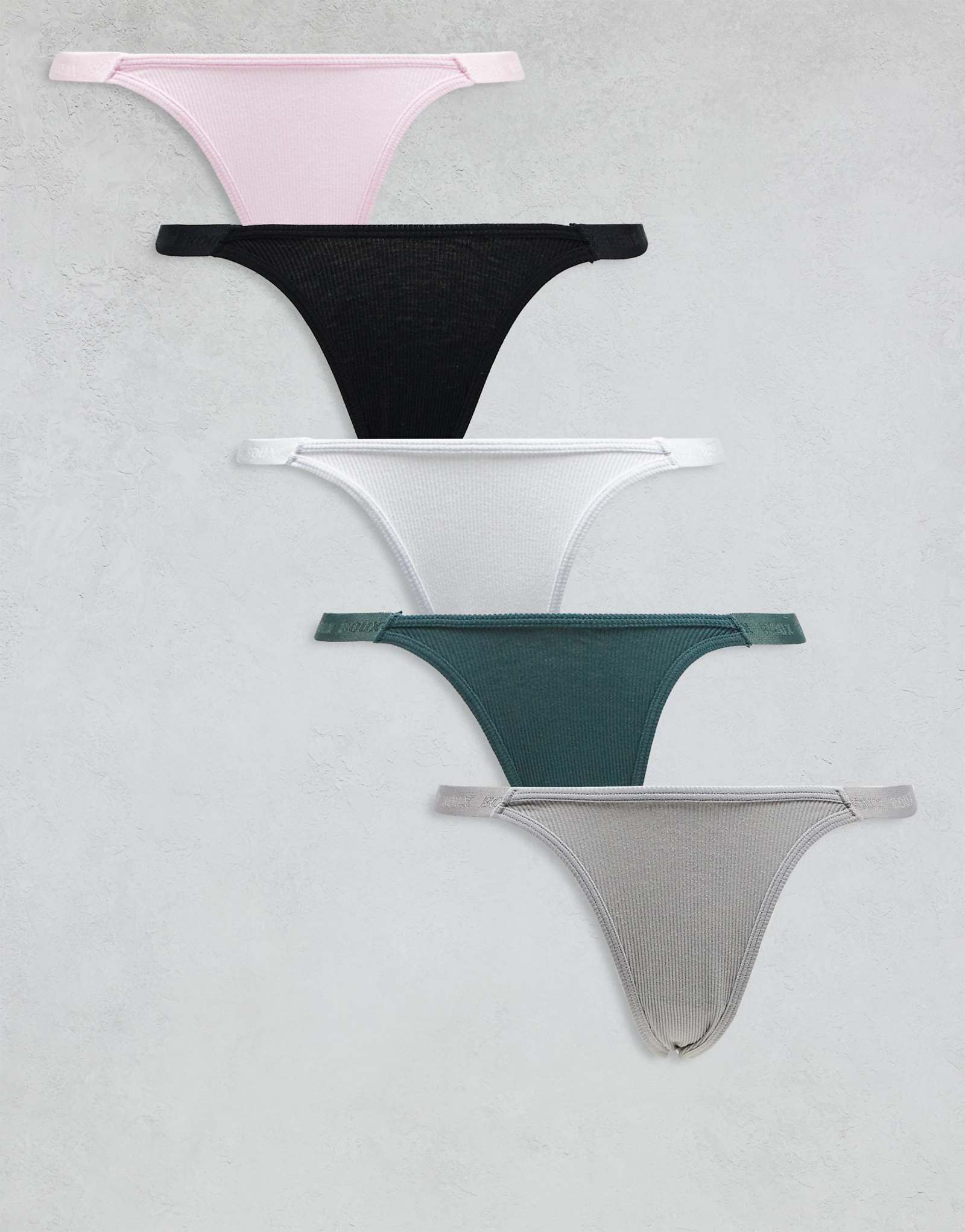 Стринги Boux Avenue Amiee 5 шт с высокими штанинами из нескольких 8990₽