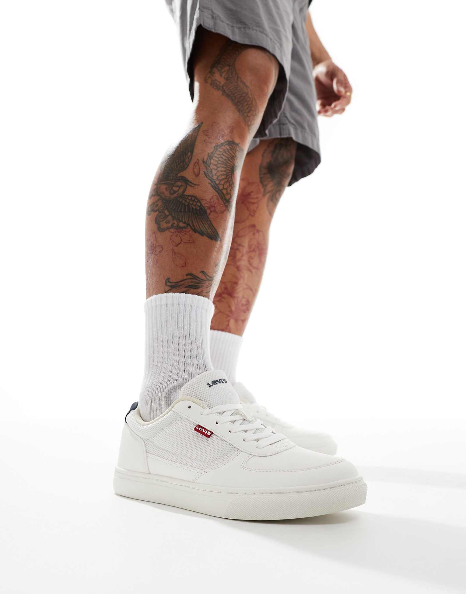 Кроссовки Levis Liam с логотипом Red Tab белого цвета 18190₽