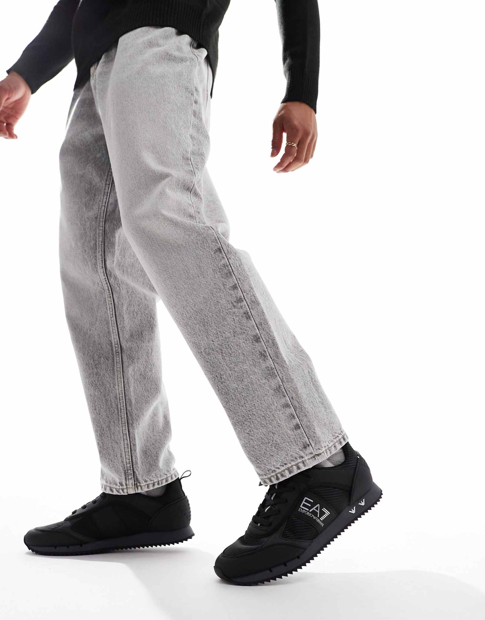 Кроссовки EA7 runner черного цвета 37890₽