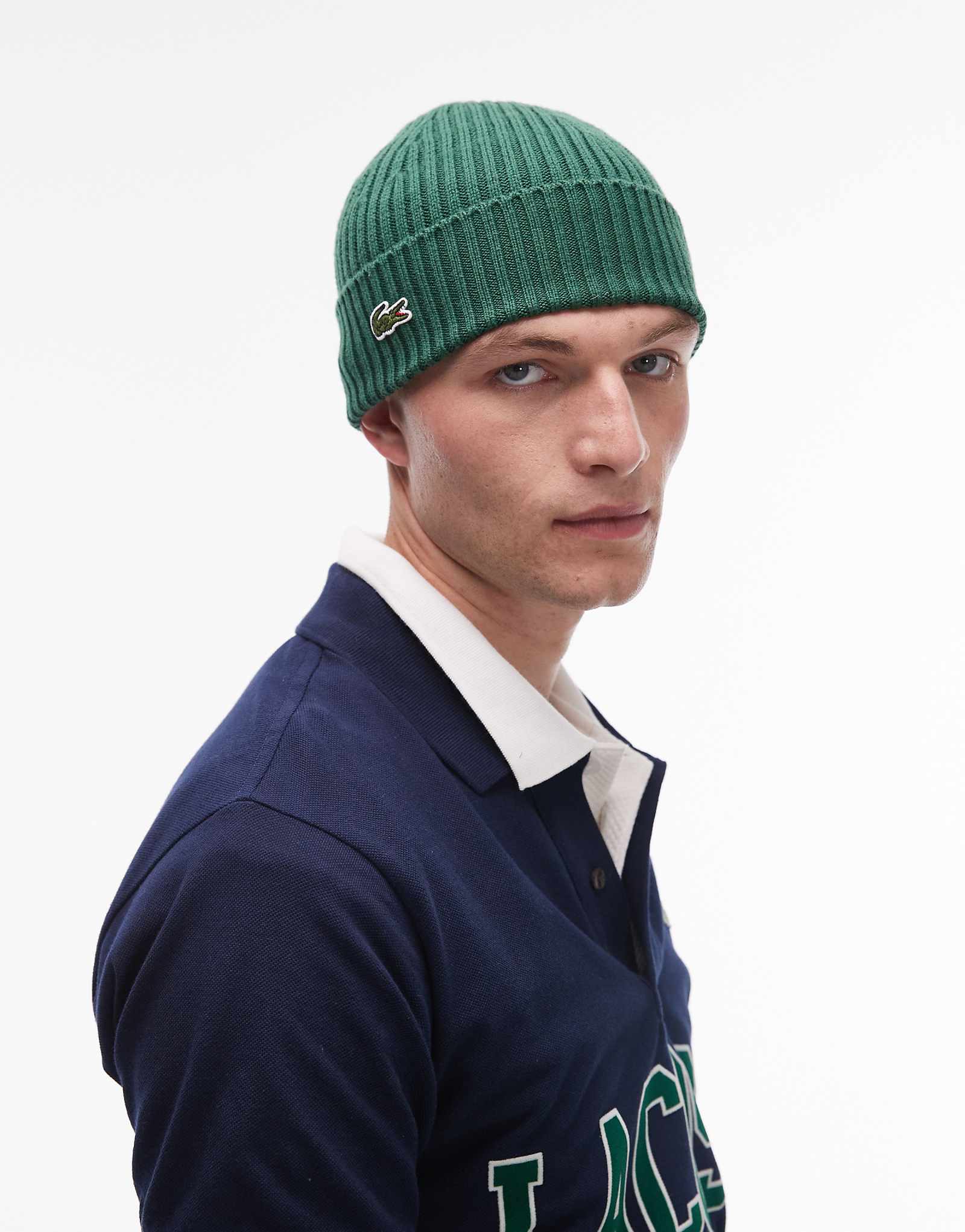 Шапочка с логотипом Lacoste зеленого цвета 8690₽
