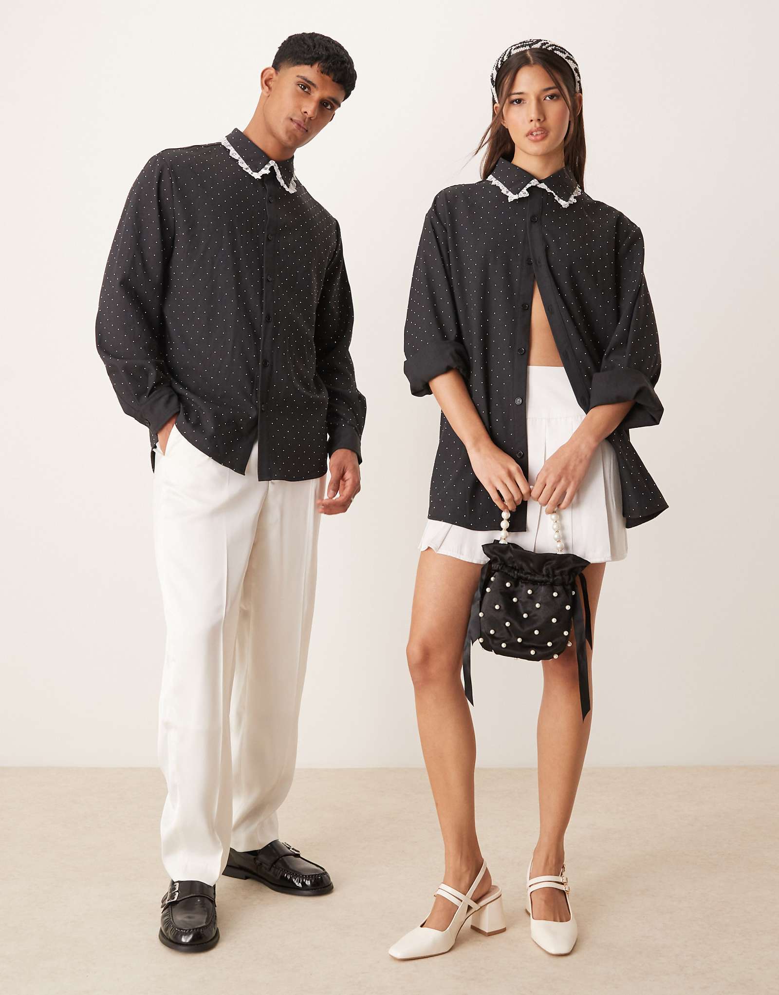 Рубашка Sister Jane унисекс с кружевной отделкой в стиле металлик черного цвета 22390₽