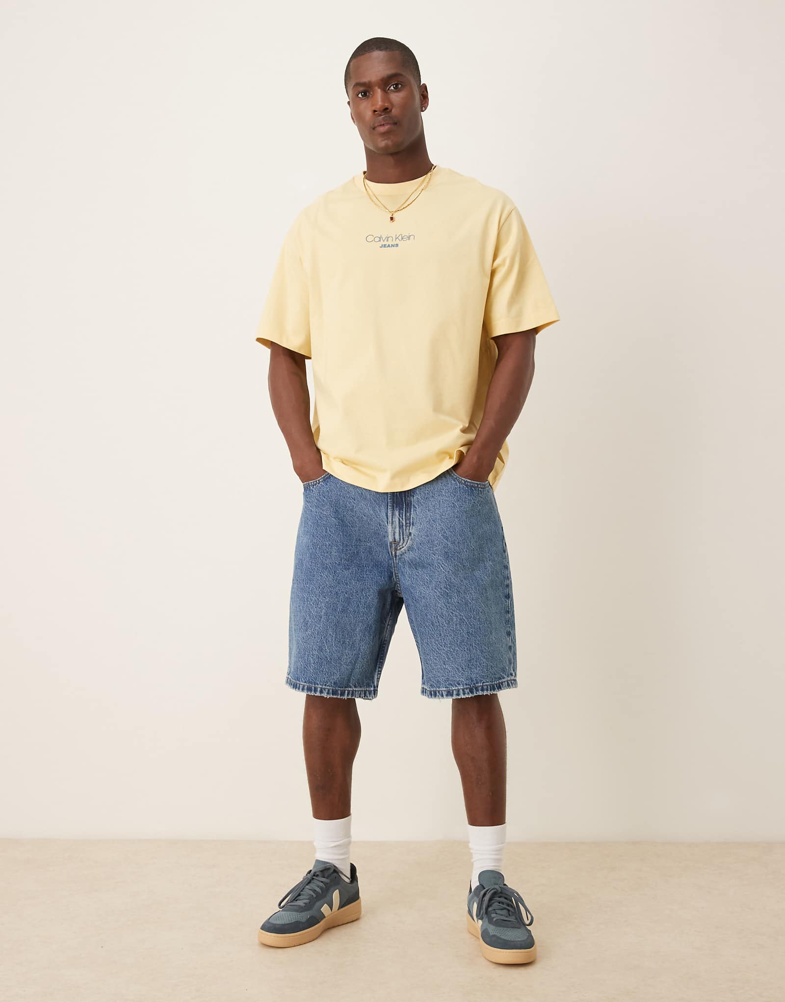 Джинсы Calvin Klein Jeans 90-х годов темно-синего цвета выстиранные 20990₽