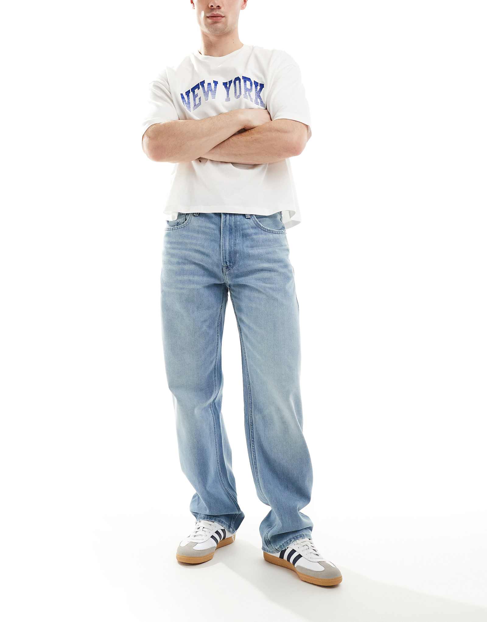 Джинсы Calvin Klein Jeans икона 90-х с прямыми штанинами после средней стирки 21490₽