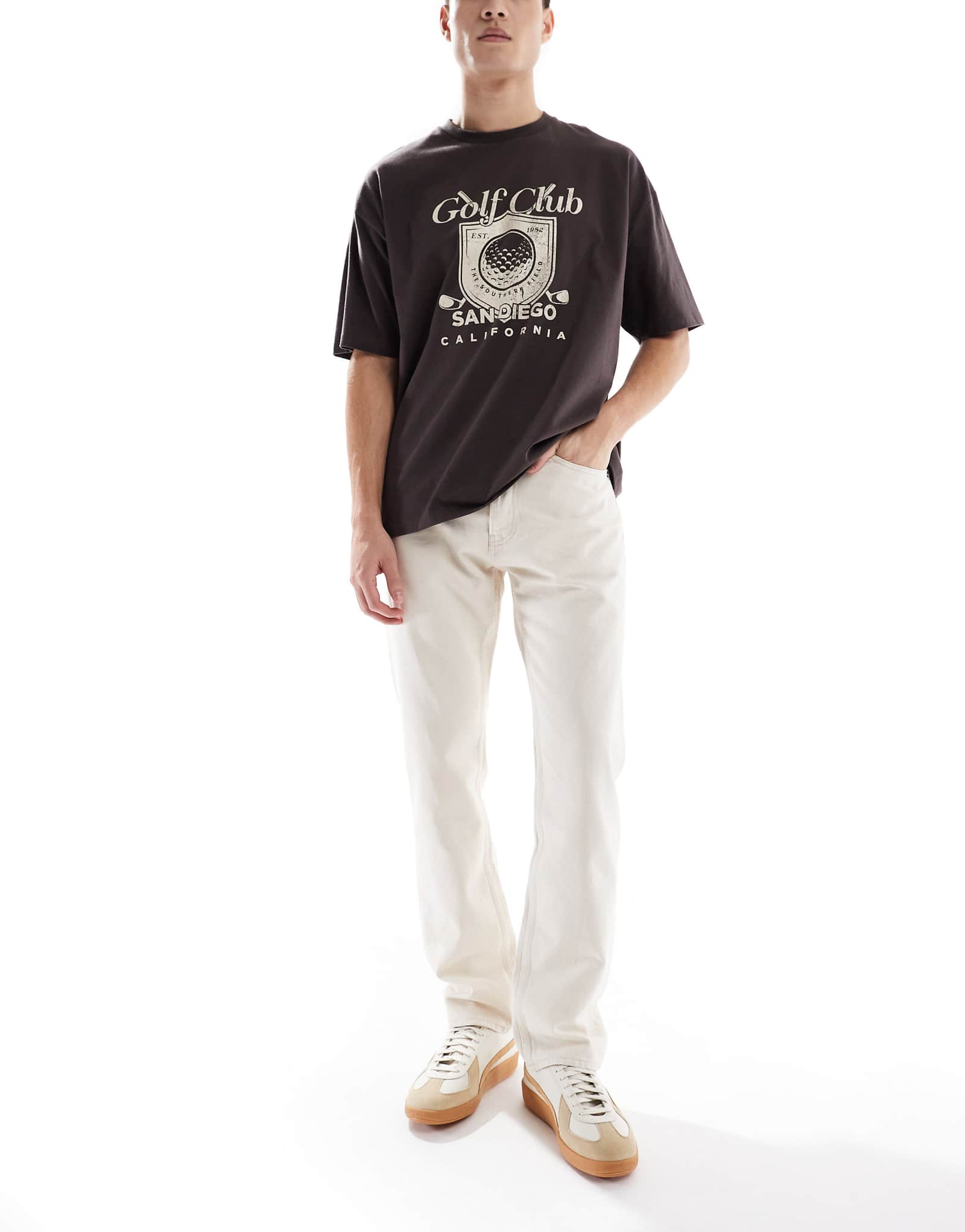 Джинсы Calvin Klein Jeans стандартные прямые джинсы не совсем белого цвета 13590₽