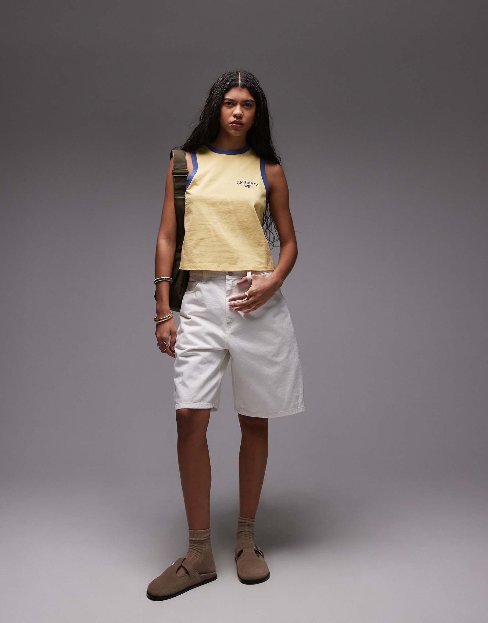 Джинсовые шорты свободного кроя Carhartt WIP Brandon белого цвета 24090₽