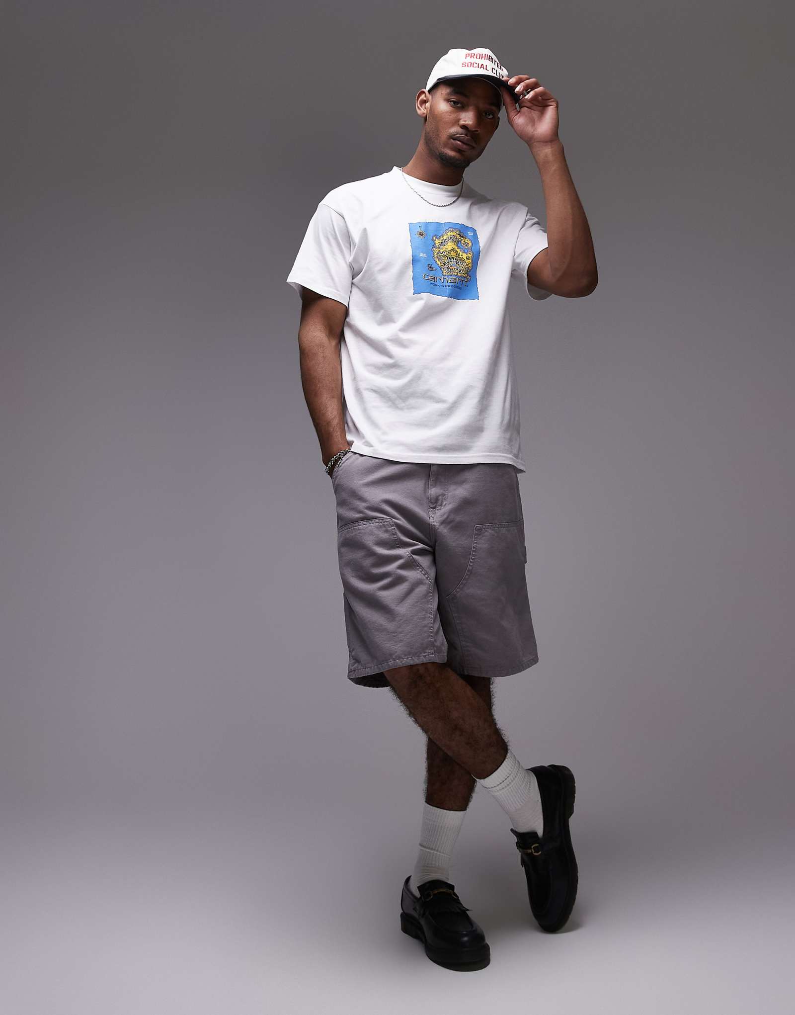 Бриджи Carhartt WIP с двойным наколенником стираного серого цвета 23690₽