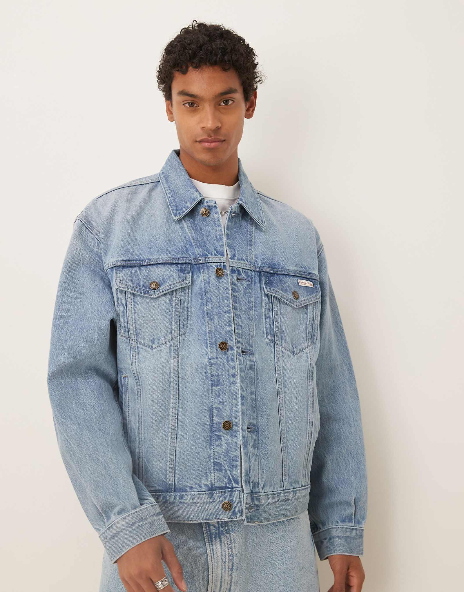 Куртка дальнобойщика Calvin Klein Jeans 90-х icon 94 светло-синего цвета 41190₽