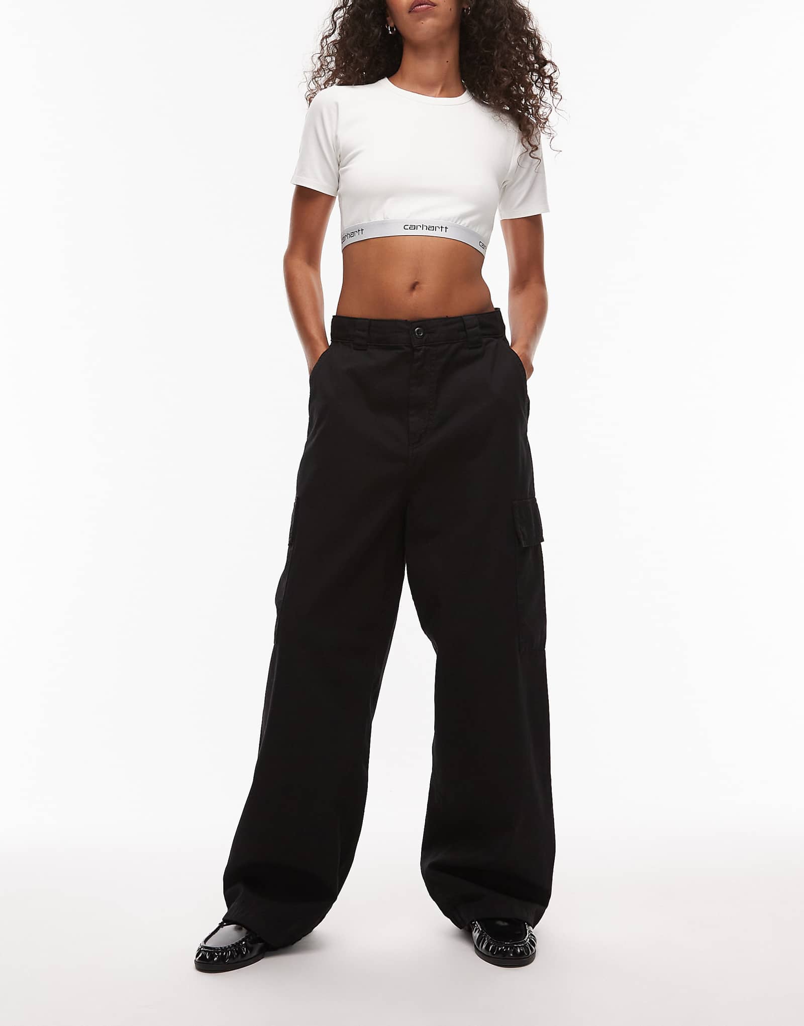 Брюки-карго Carhartt WIP kingston черного цвета 38390₽