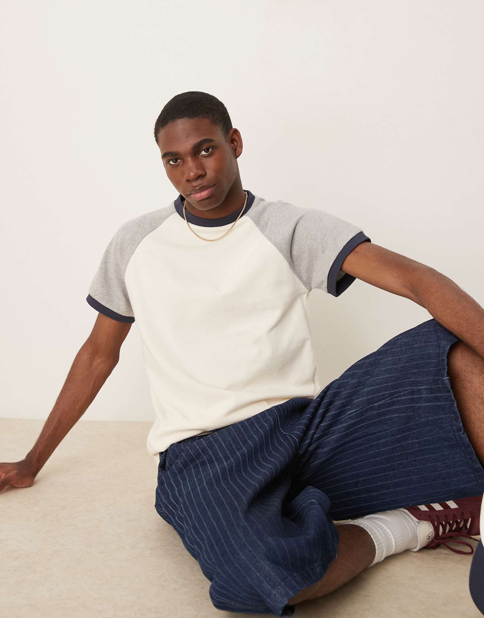 Футболка Scalpers color block кремового цвета