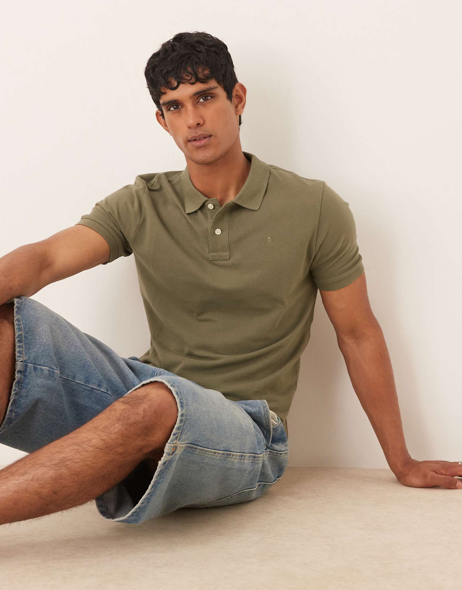 Базовая рубашка-поло Scalpers ii цвета хаки 12390₽