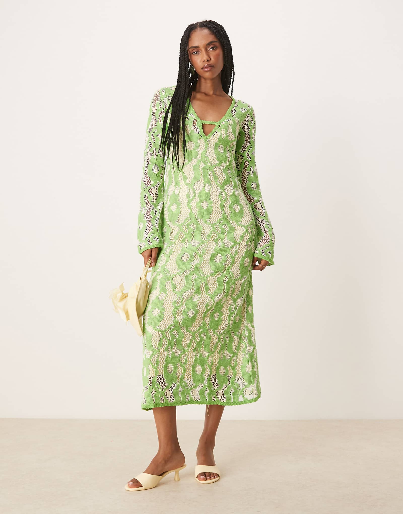 Вязаное платье для скальперов зеленого цвета 27490₽