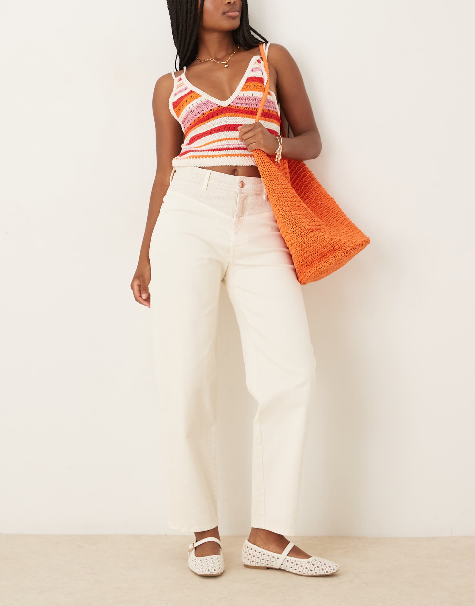 Джинсовые брюки Scalpers trize темно-белого цвета 8590₽