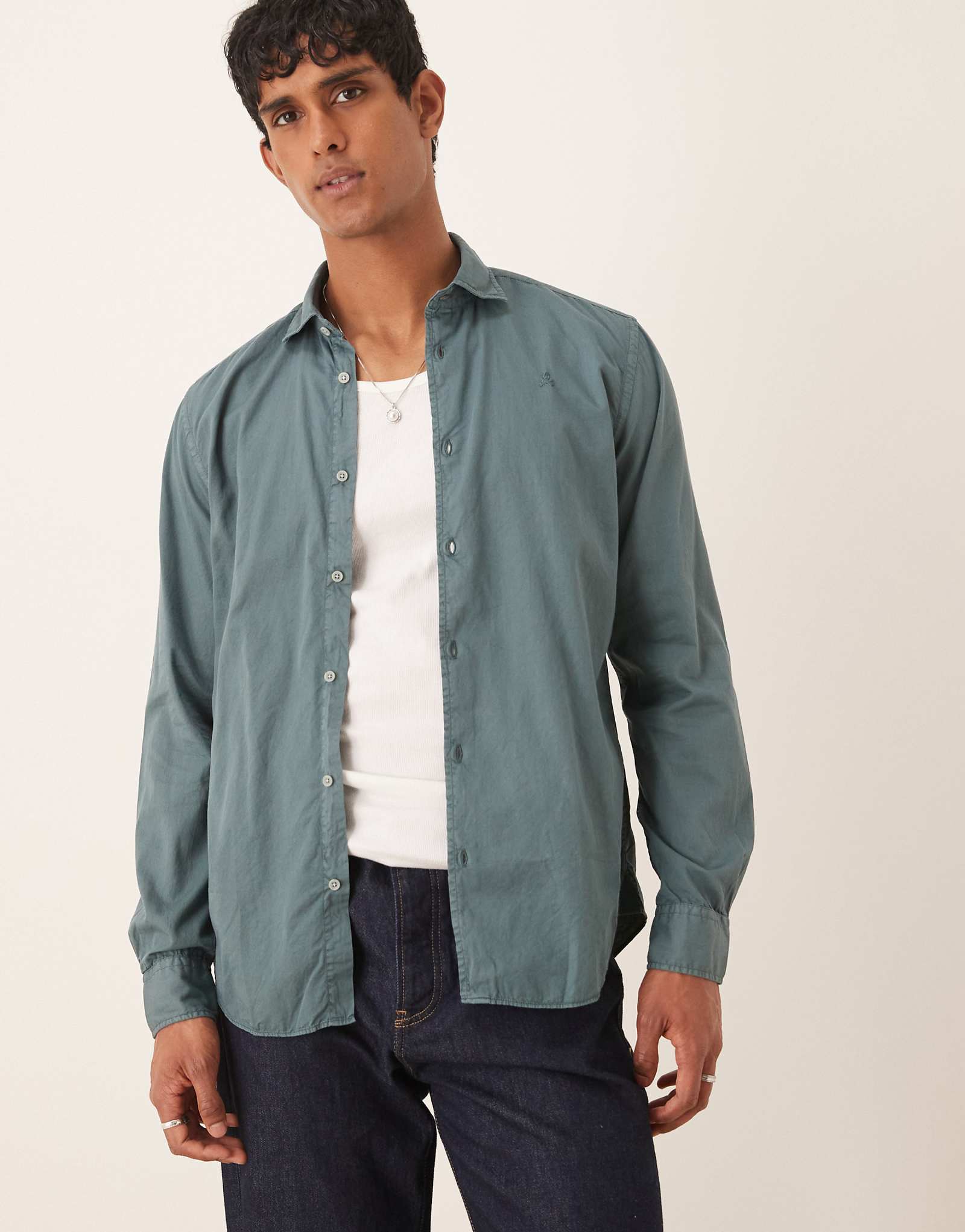 Летняя футболка Scalpers Seattle k кремового цвета 14690₽