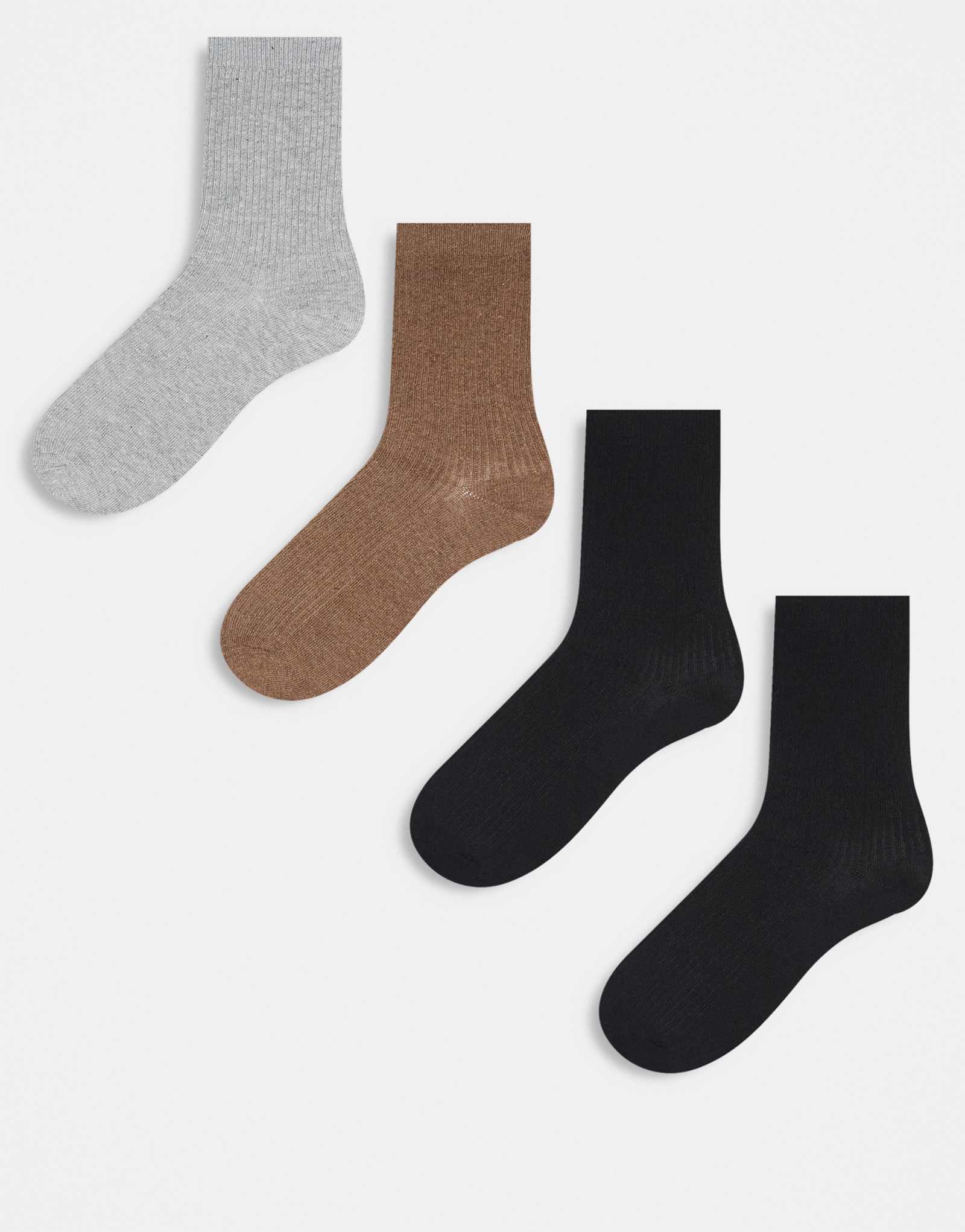 4 штуки в упаковке носков в рубчик нейтральных тонов 5290₽