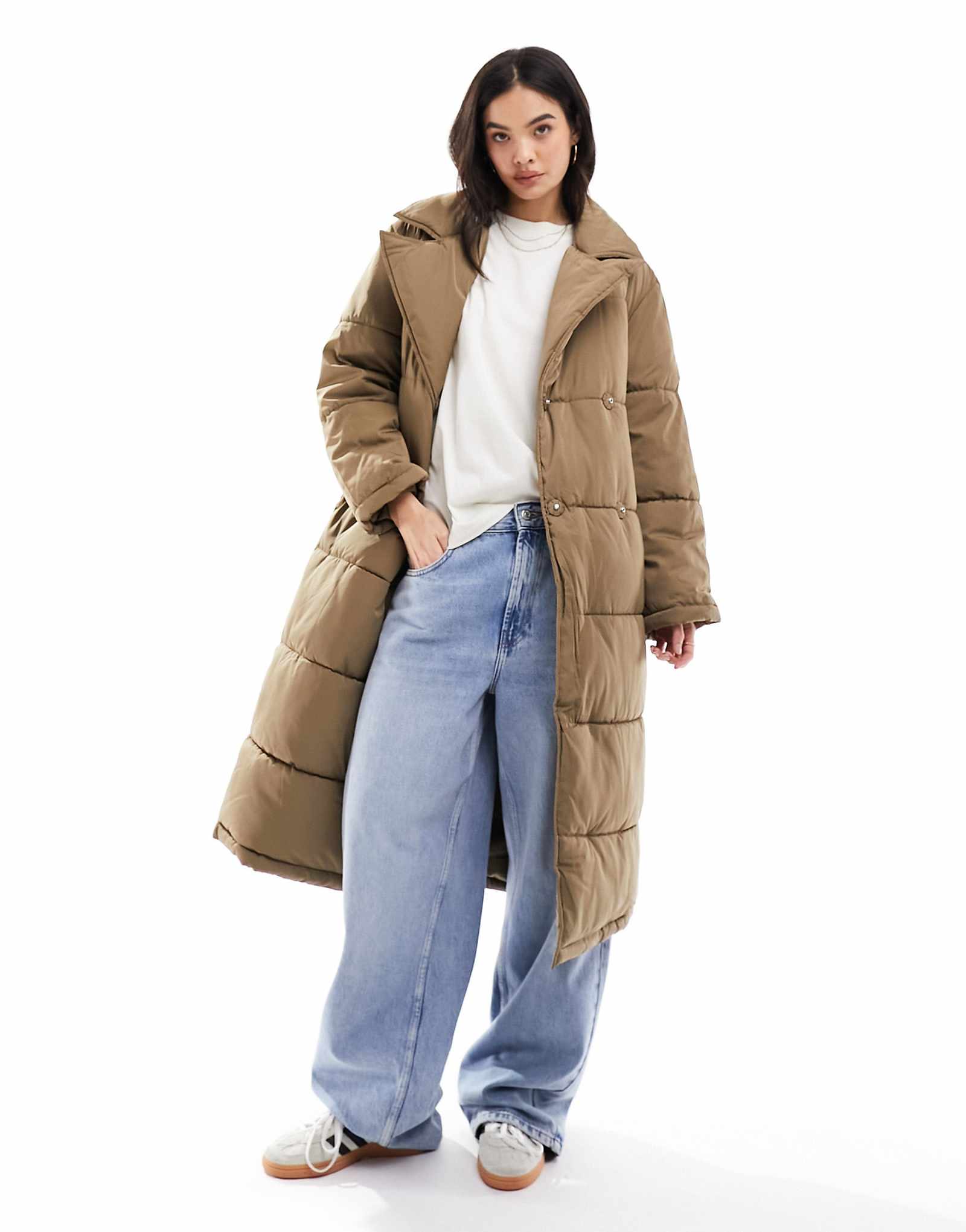 Длинное пальто на подкладке с поясом YAS коричневого цвета 19190₽