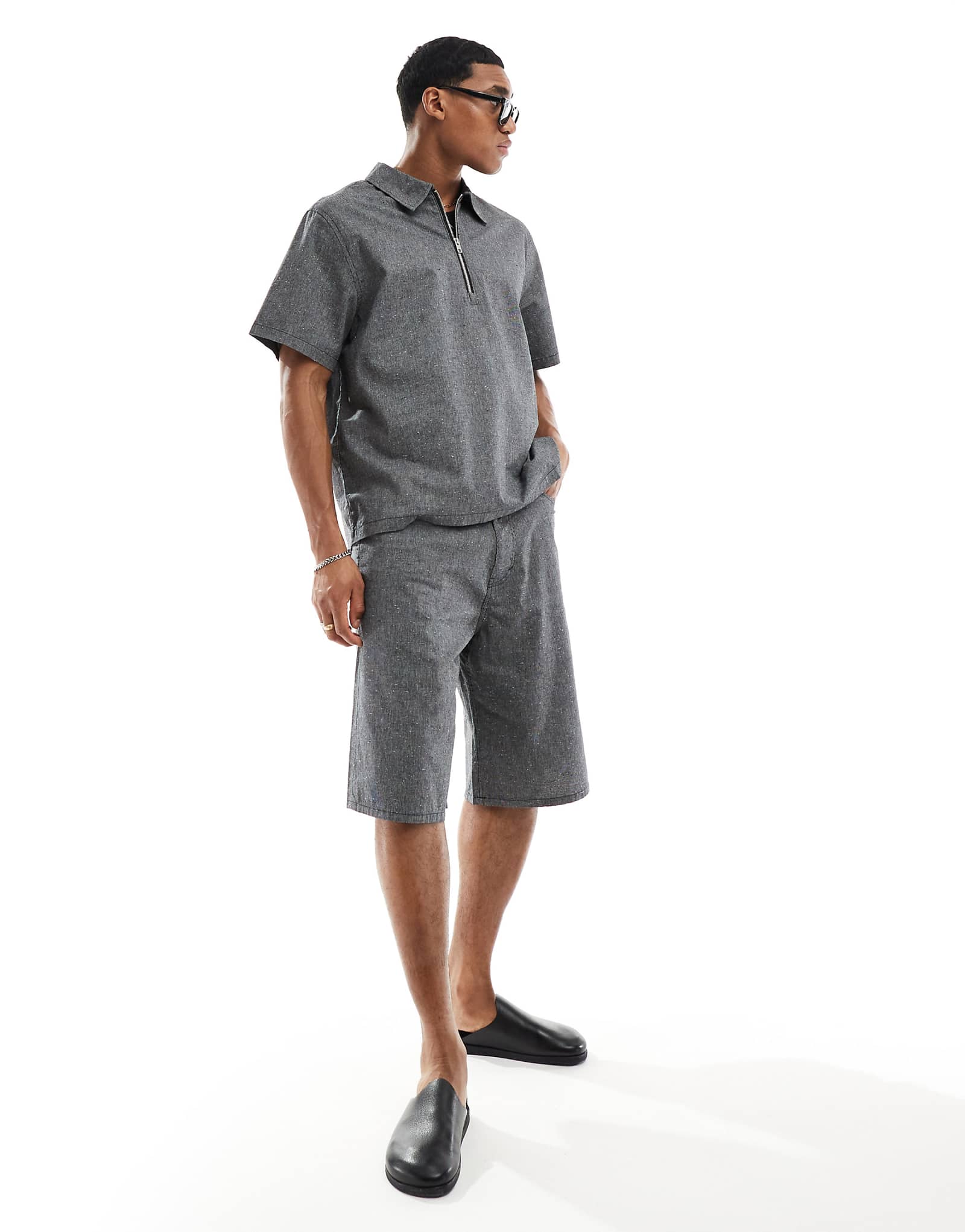 Шорты свободного кроя Weekday Astro серого цвета - часть комплекта 4890₽