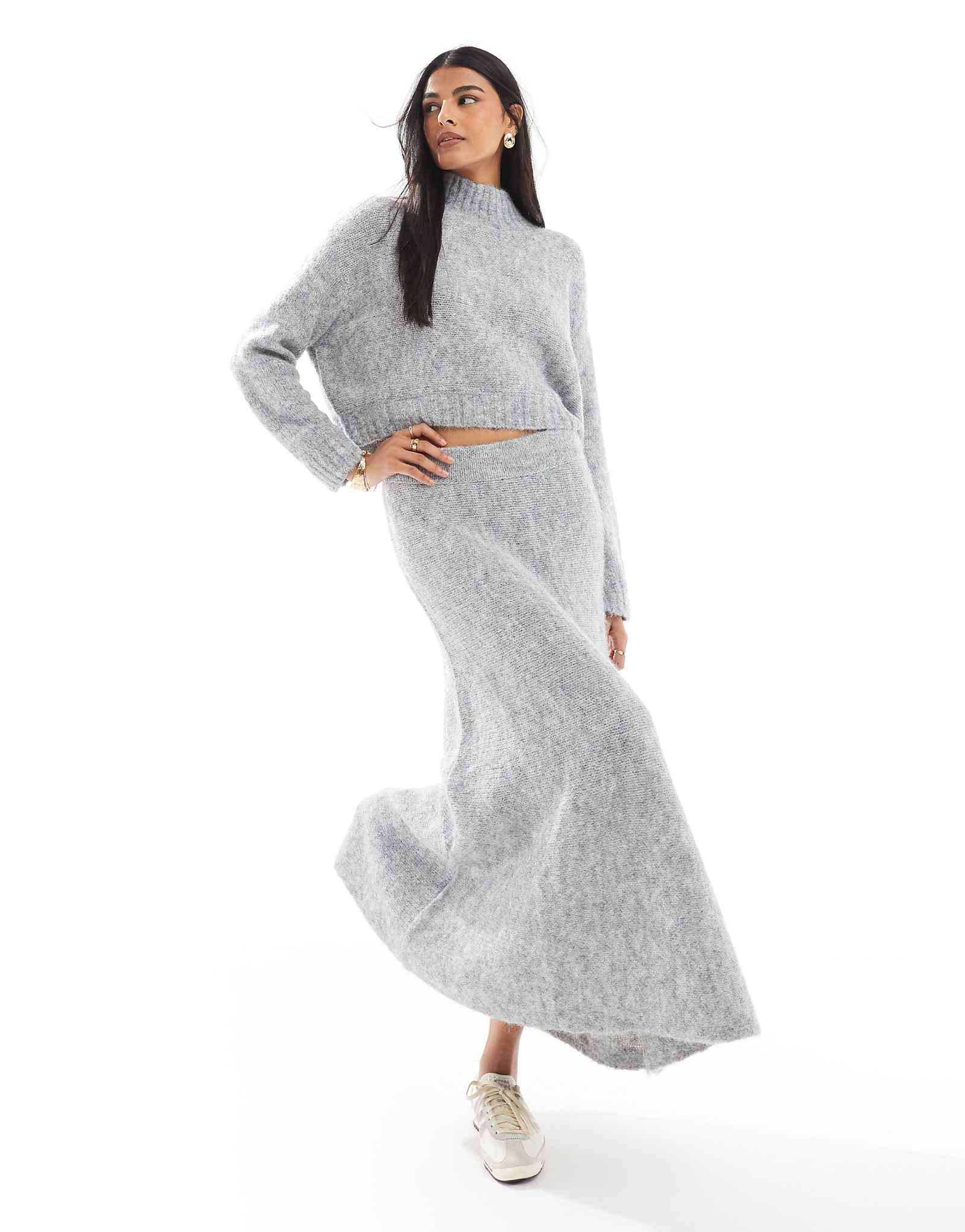 Трикотажная юбка макси Vero Moda Aware светло-серого меланжевого цвета - часть комплекта 11990₽