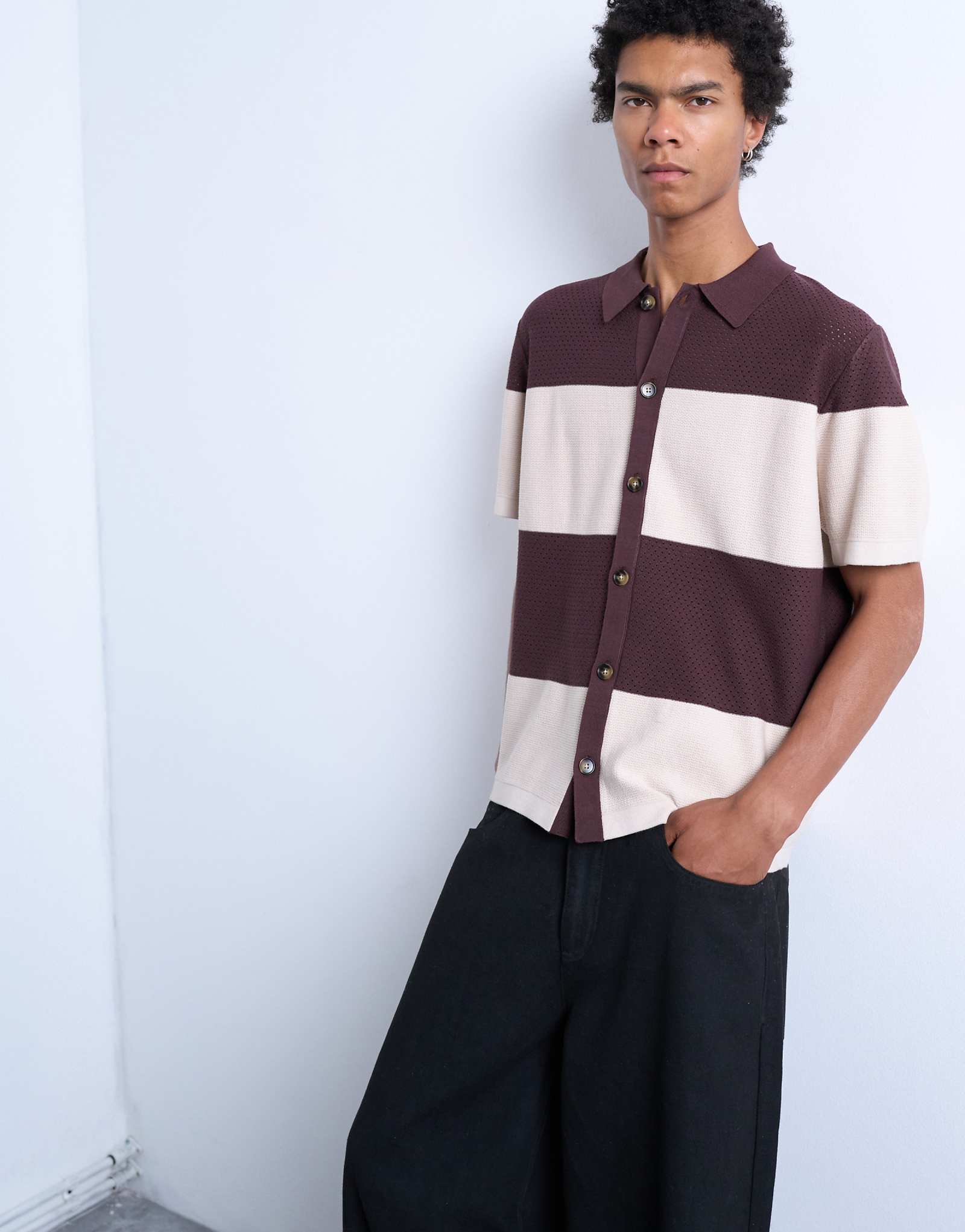 Футболка из плотного трикотажа Topman с открытой спиной цвета камня и экрю