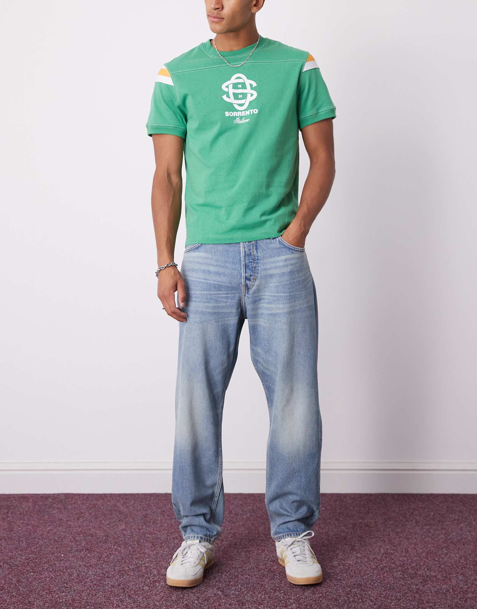 Джинсы свободные зауженного кроя Weekday Ray синего цвета 17790₽