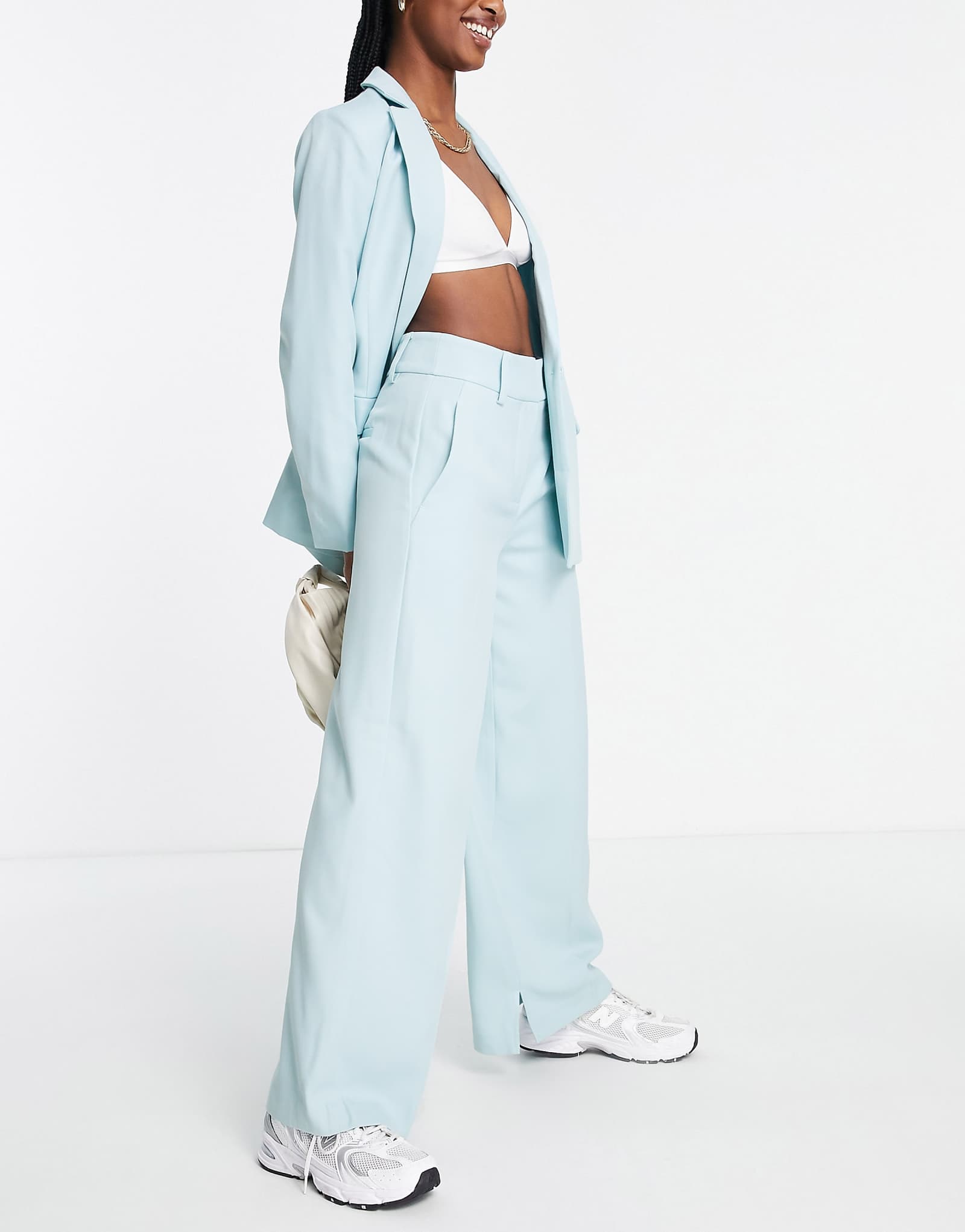 Широкие брюки YA в тон бледно-голубым 17390₽