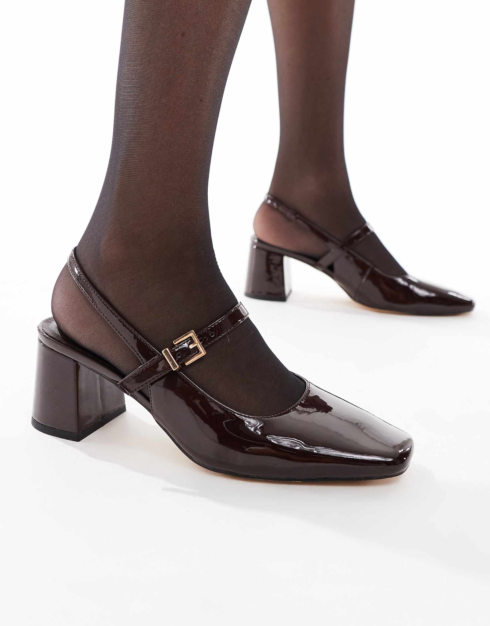 Темно-коричневые босоножки на среднем каблуке с ремешком сзади и пряжкой London Rebel Camila 9390₽