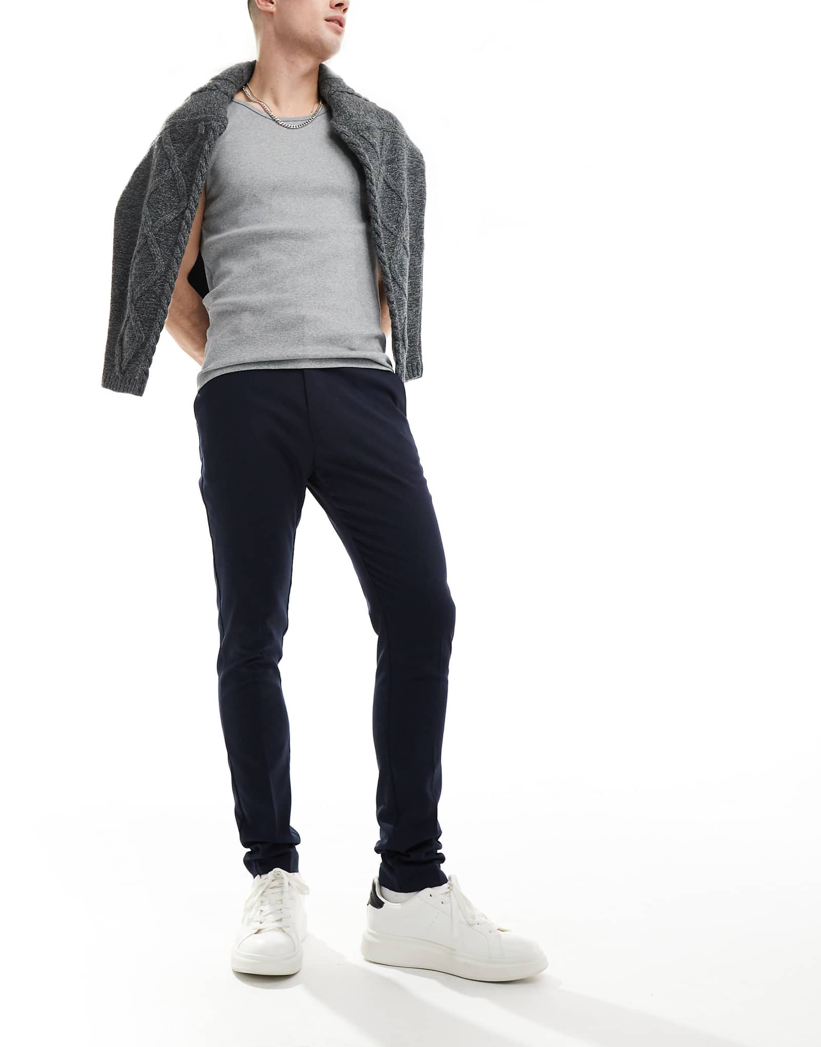 Элегантные брюки-скинни темно-синего цвета от ASOS DESIGN 4090₽