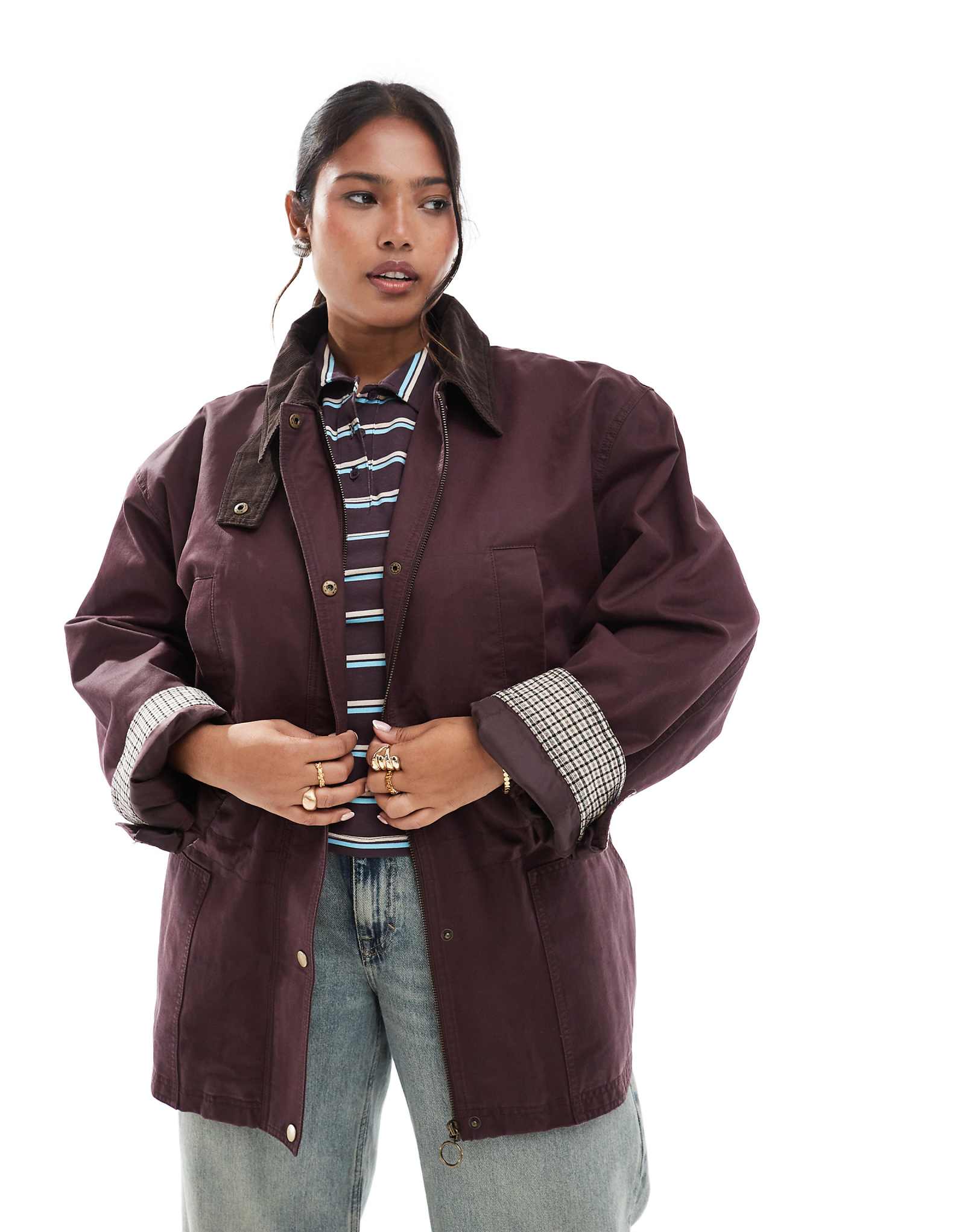 ДИЗАЙНЕРСКИЙ жакет ASOS с вощеной резинкой на талии и контрастным воротником сливового цвета 18390₽