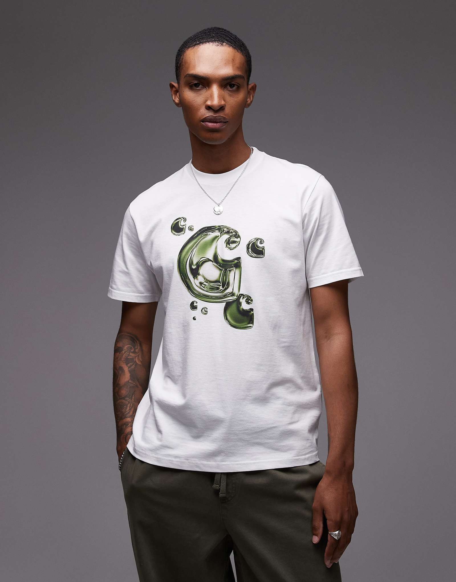Футболка с логотипом Carhartt WIP solar chrome белого цвета 11790₽