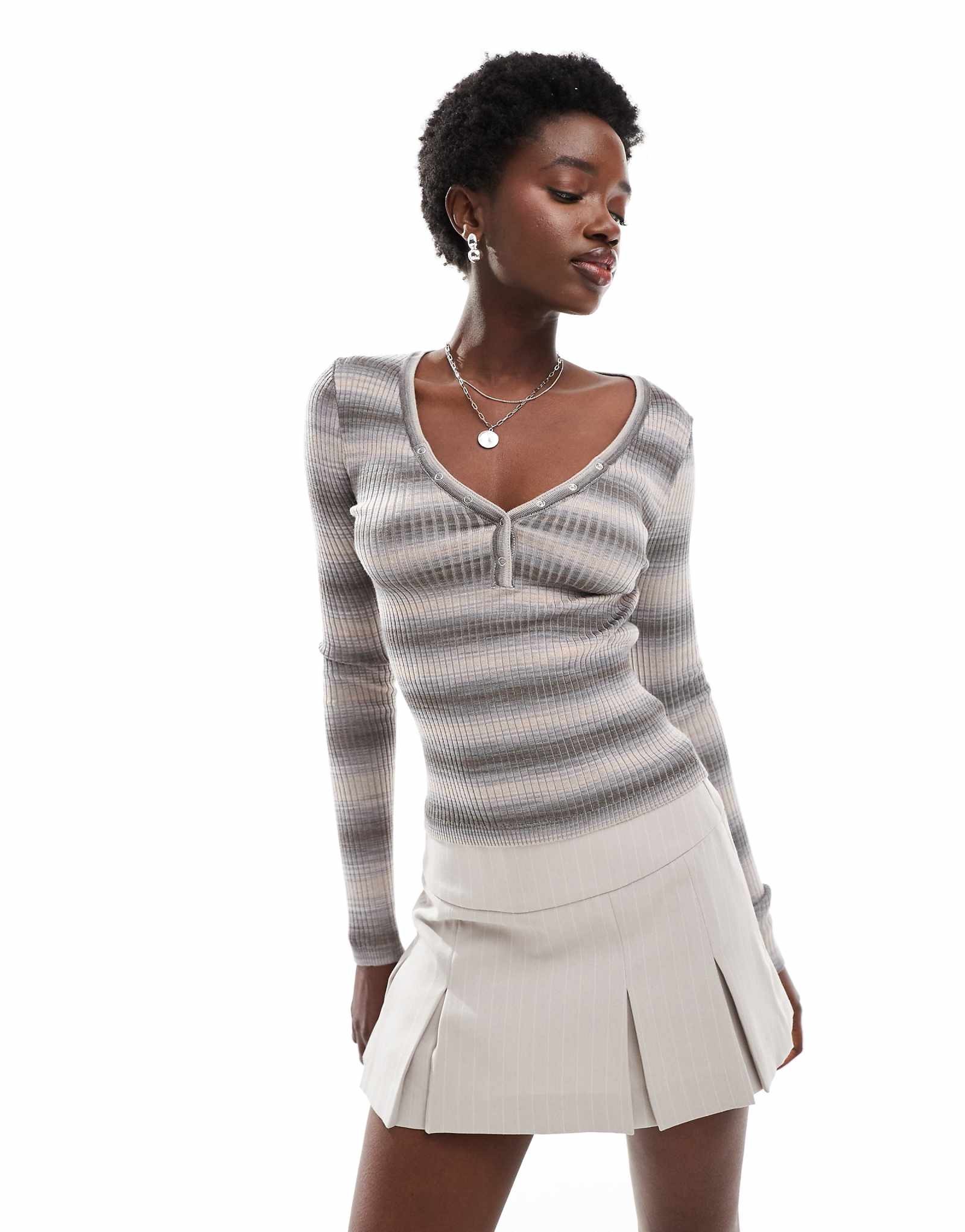 Трикотажный топ henley с длинным рукавом в рубчик из хлопка, окрашенный в космическую краску seamoss