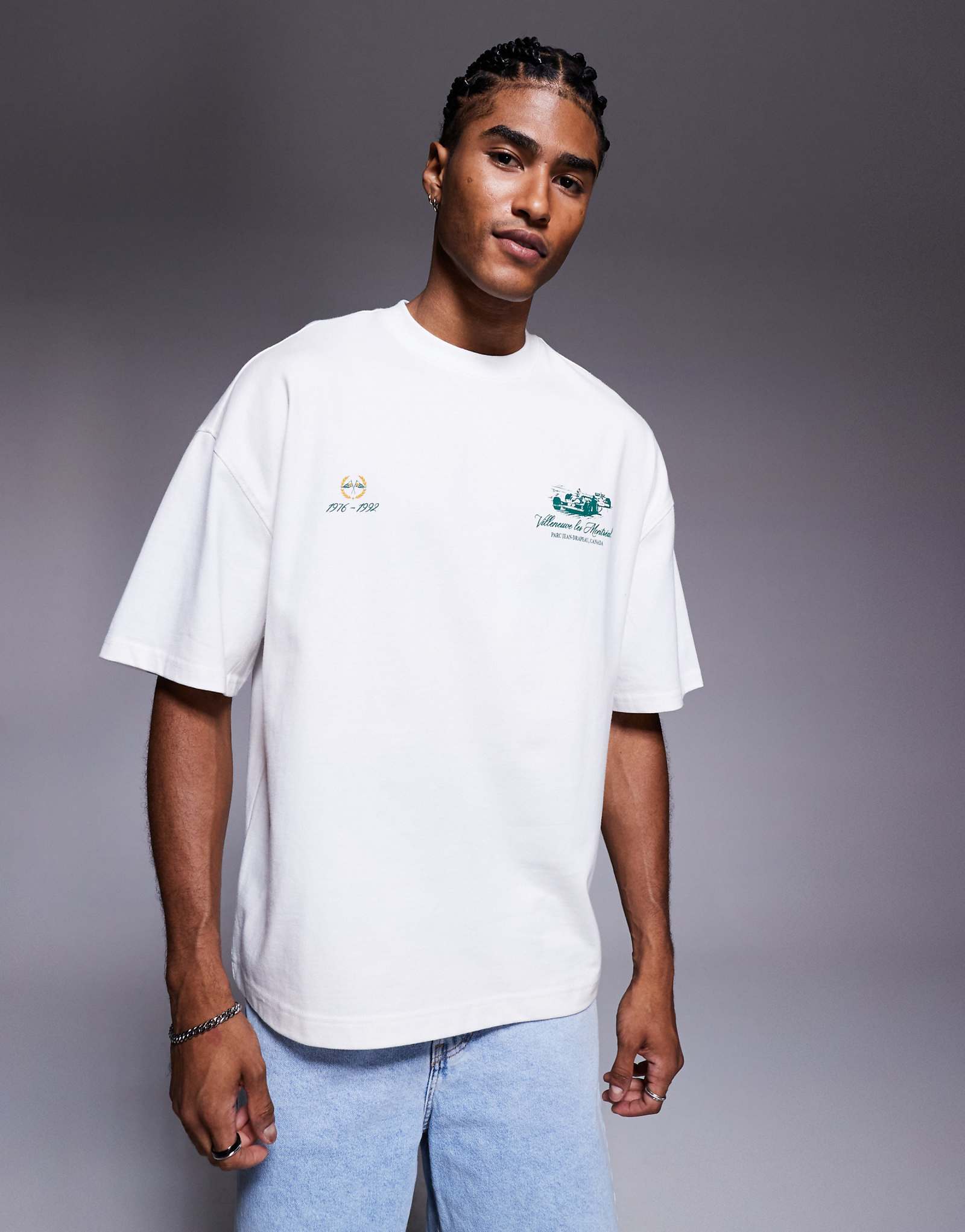 Футболка с принтом гоночного автомобиля River Island Montreal белого цвета 9790₽