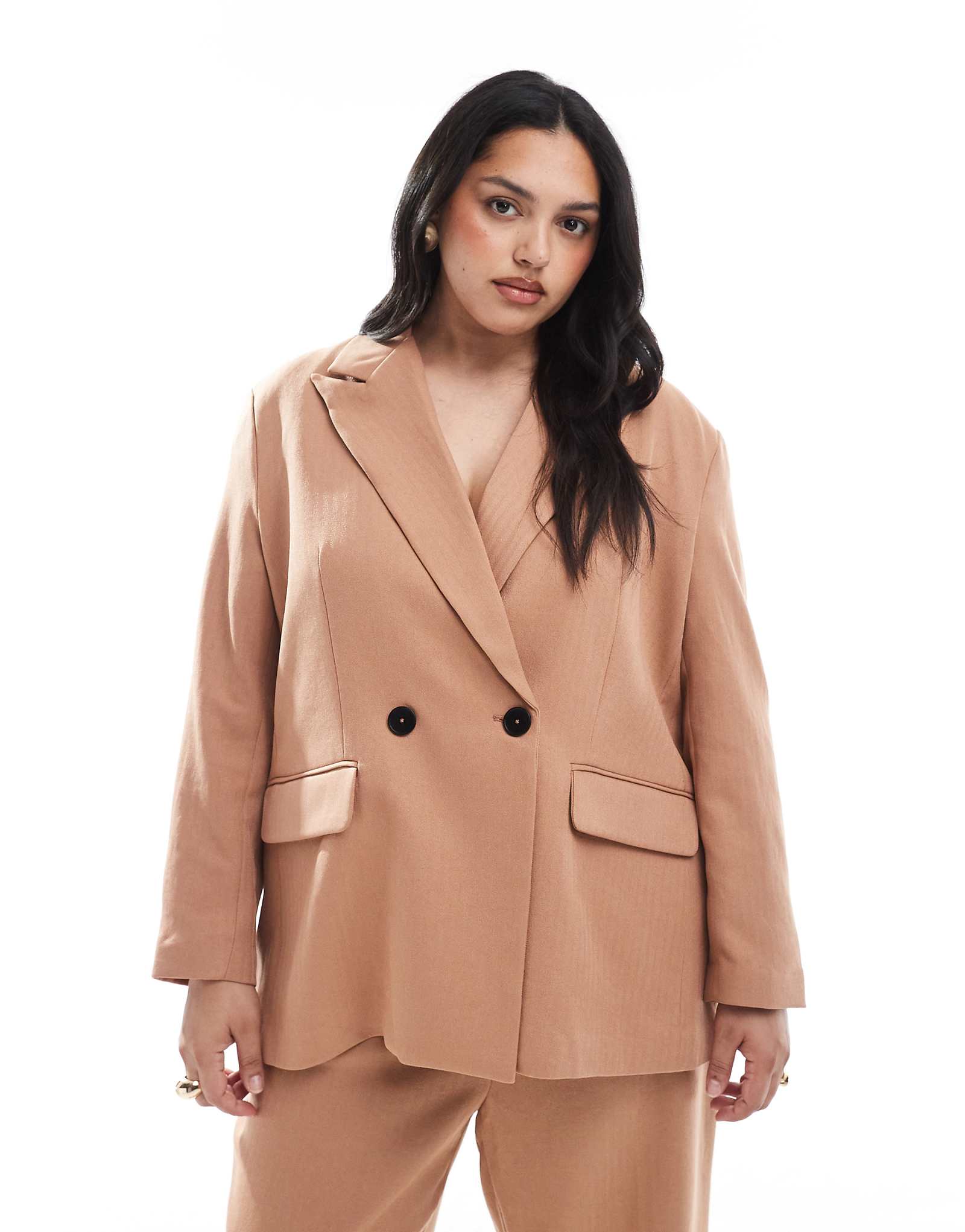 Приталенный блейзер в елочку от Vero Moda цвета мокко - часть комплекта 21390₽