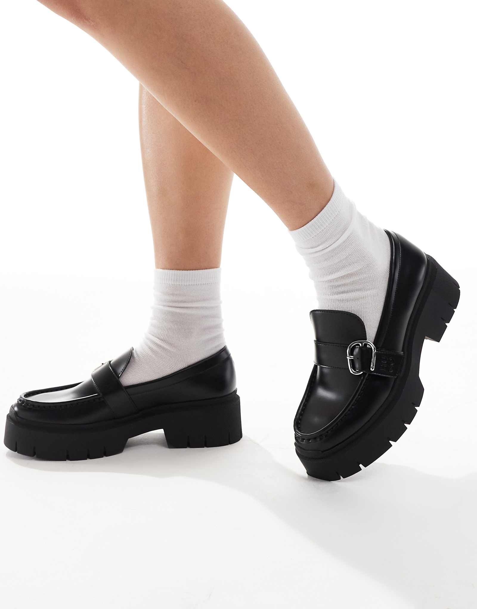 Черные мокасины на толстой подошве Hugo Red 36790₽