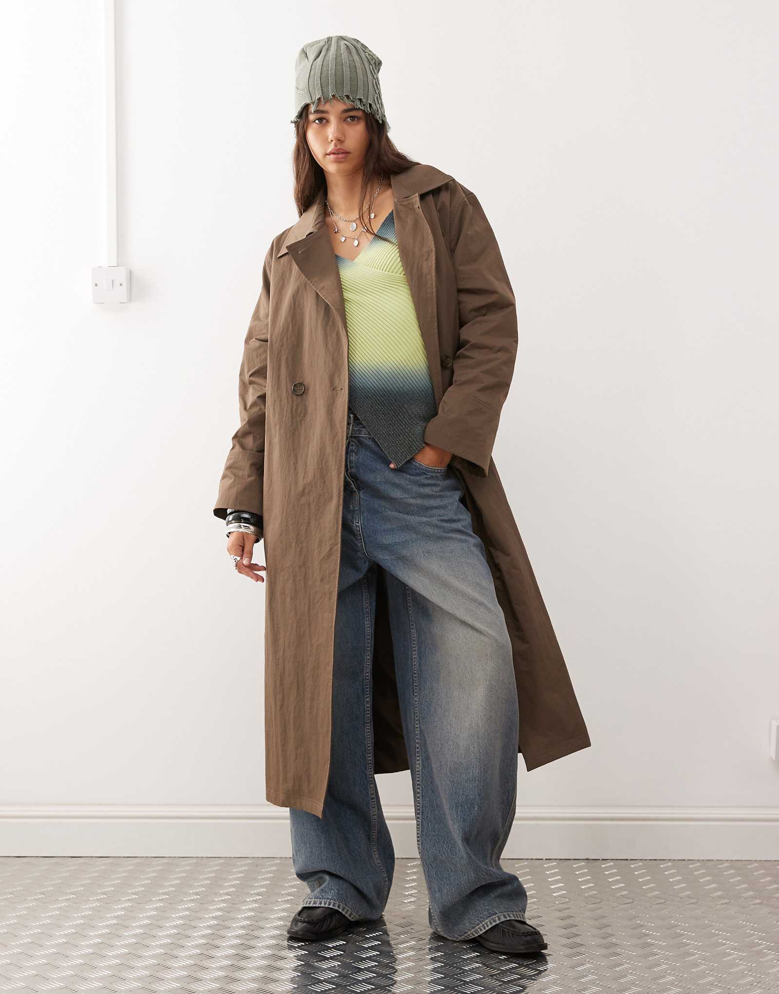 Удлиненный тренч COLLUSION коричневого цвета 24290₽