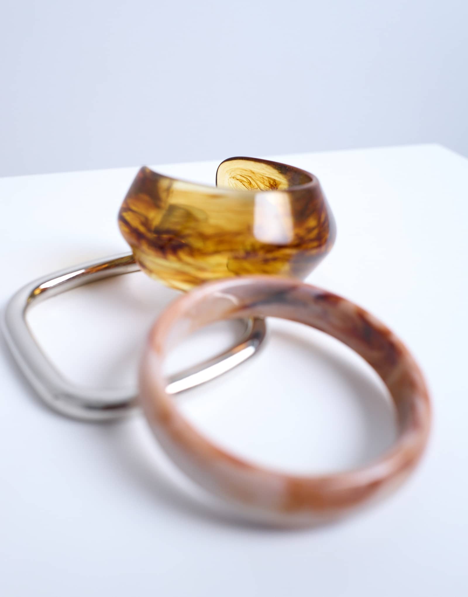 Topshop Bari - 3 упаковки браслетов из серебра змеи и дерева 6090₽