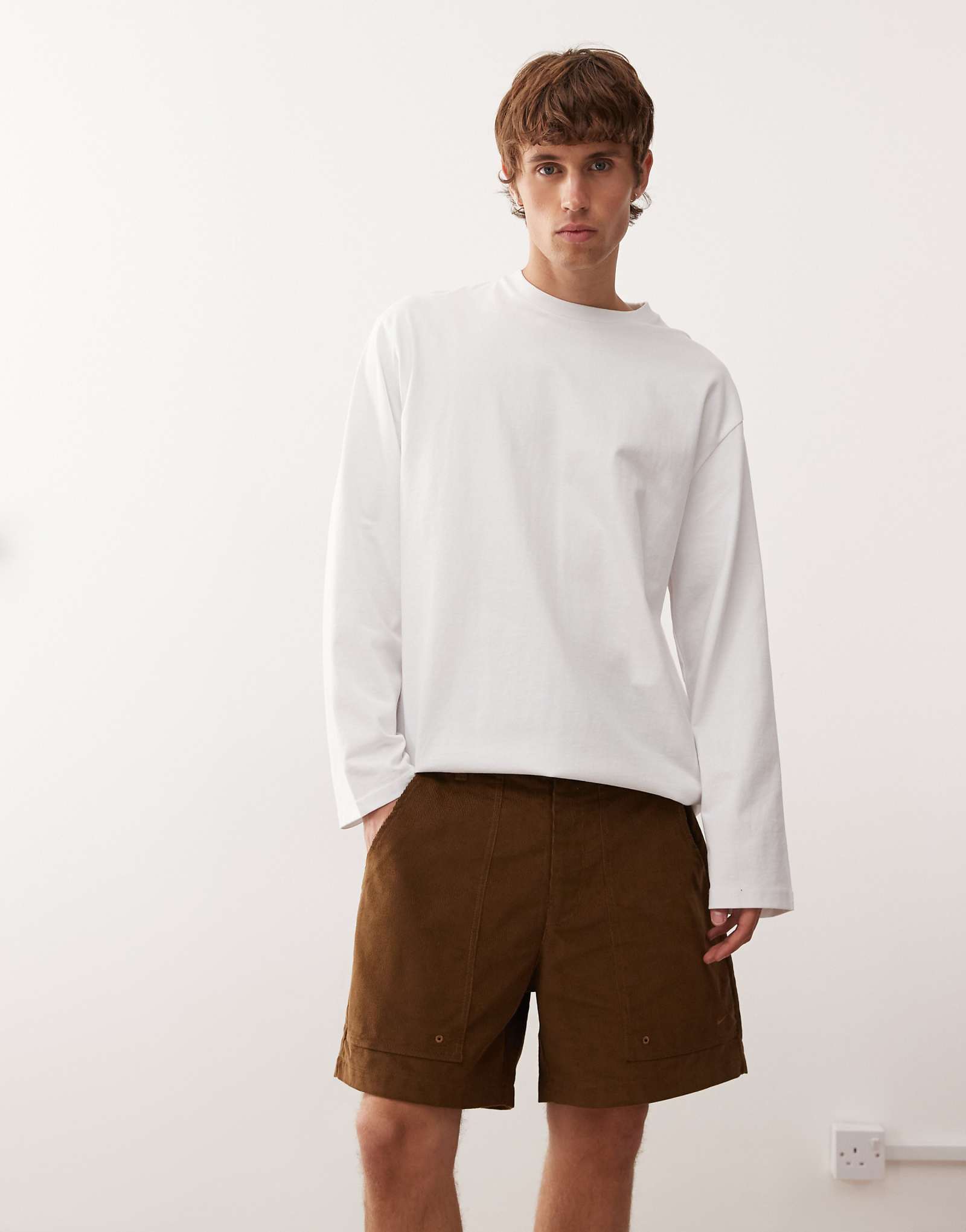 Короткий шнур Nike коричневого цвета 16290₽