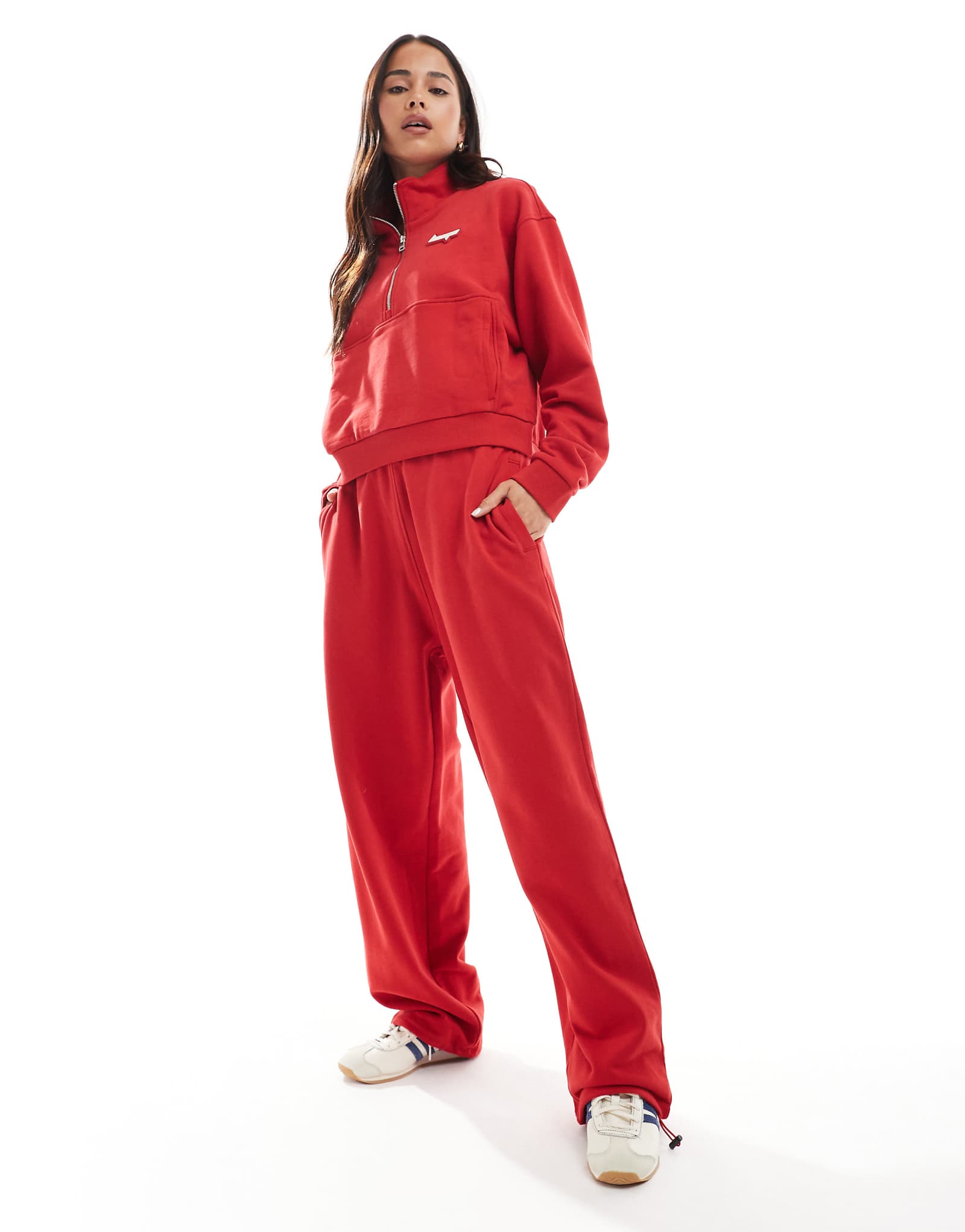 Спортивные брюки HUGO Blue Norata красного цвета - часть комплекта 25090₽