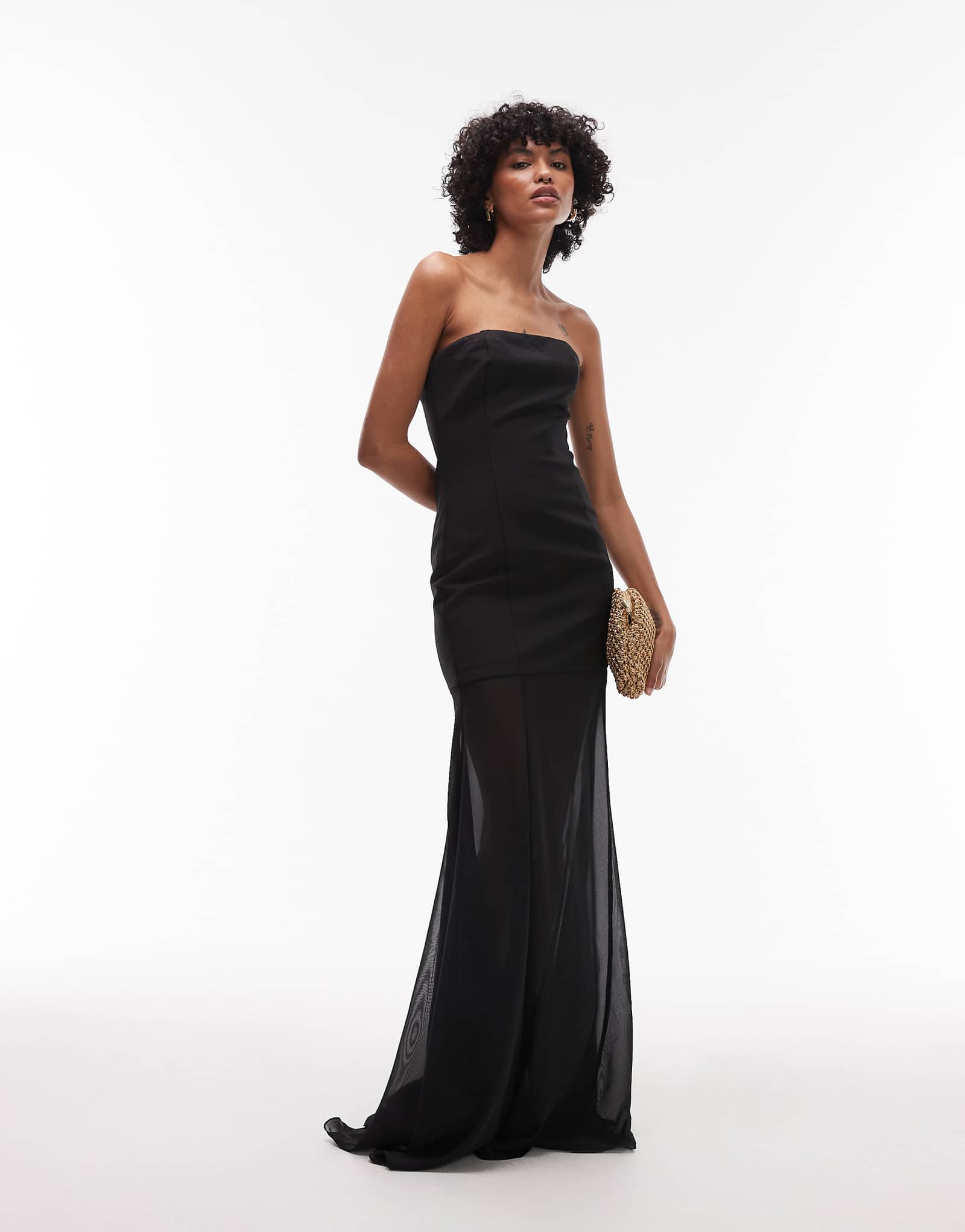 Длинное платье-бандо из структурированного шифона с заниженным подолом от наследницы Беверли-Хиллз черного цвета