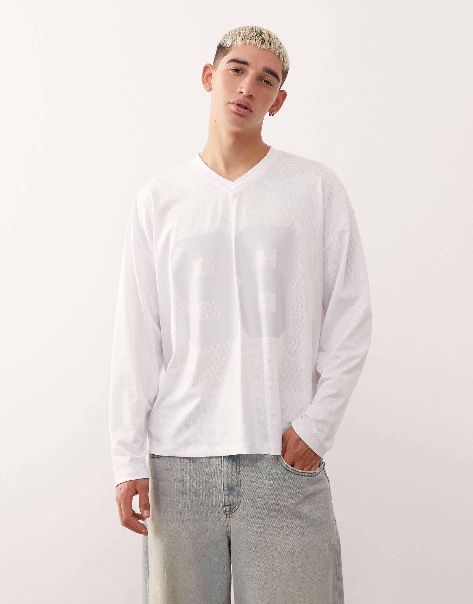 Трикотаж airtex с длинным рукавом COLLUSION белого цвета 5190₽