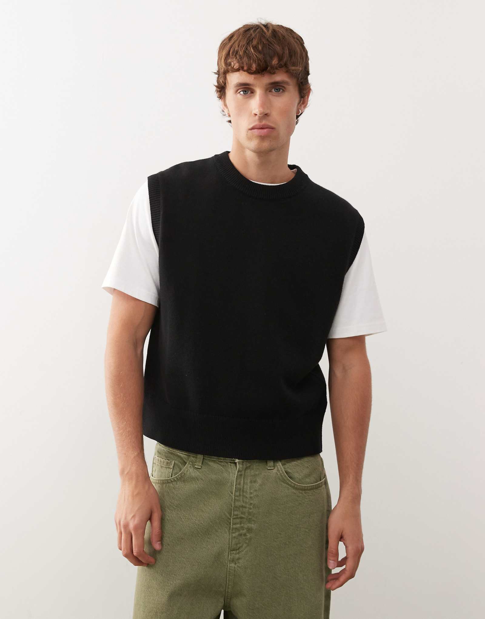 Вязаный жилет для буднего дня черного цвета 13890₽