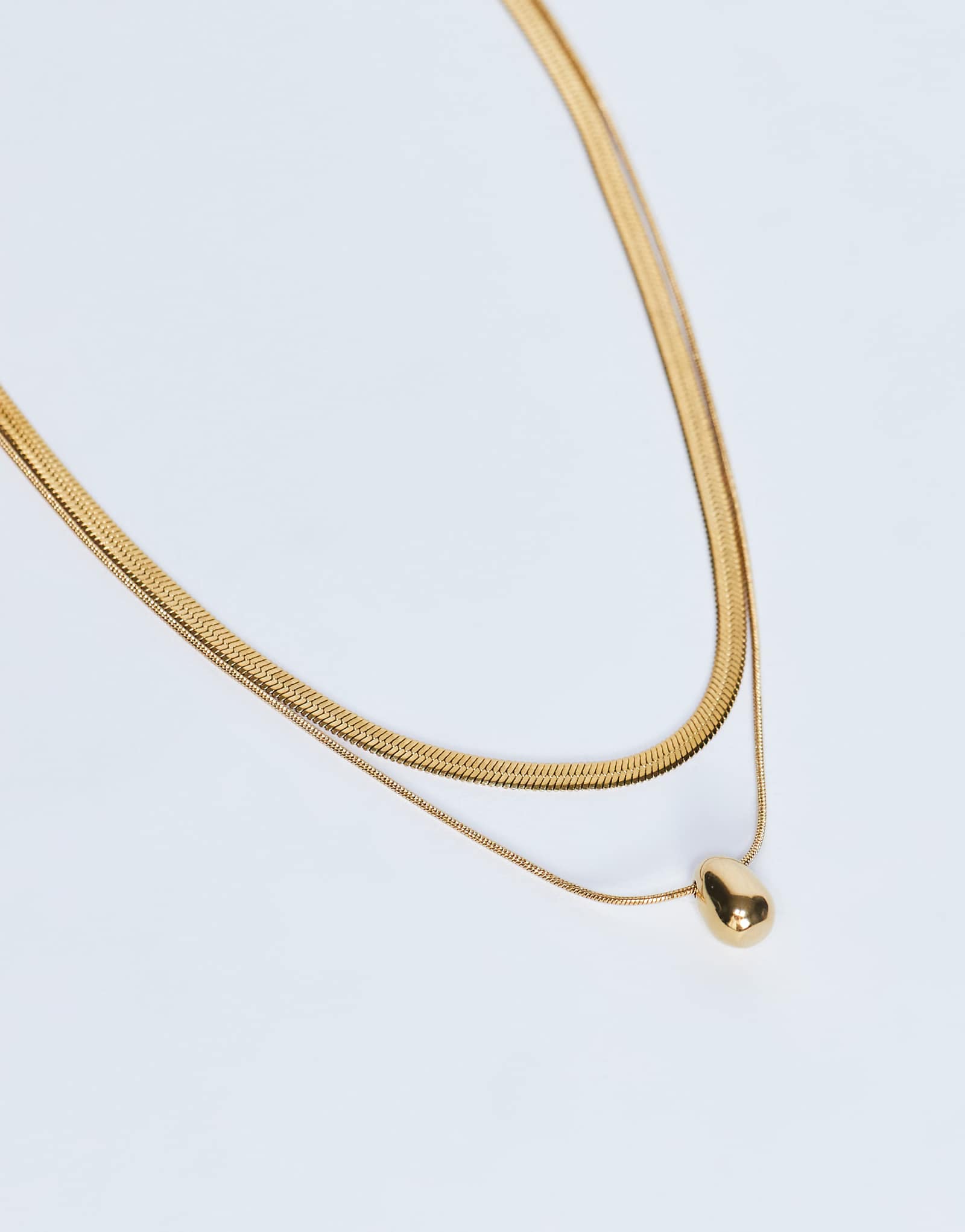 Topshop Mila водонепроницаемое ожерелье из нержавеющей стали со змеиной цепочкой из 2 упаковок в золоте 5690₽