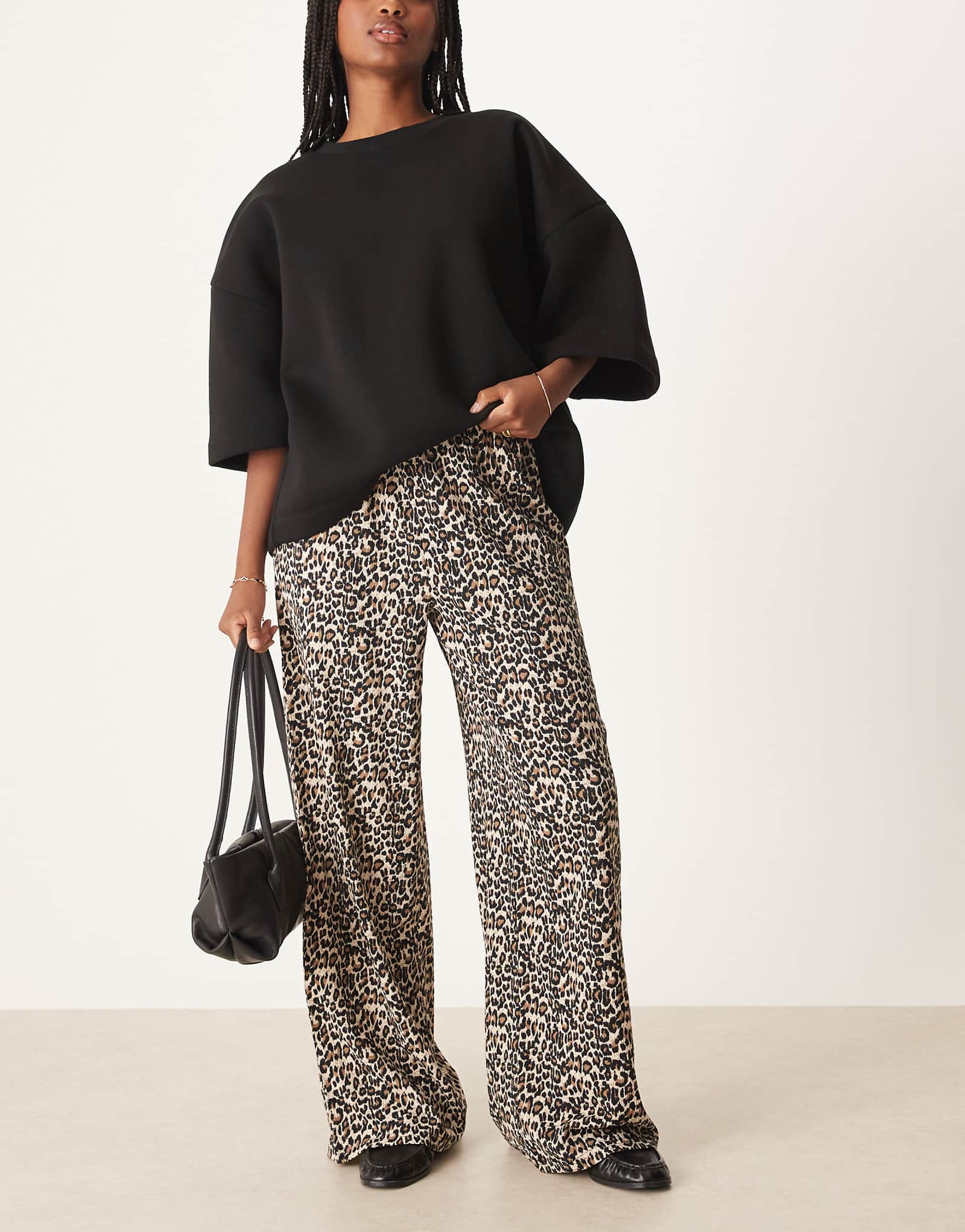 Широкие текстурированные брюки JDY с леопардовым принтом 6690₽