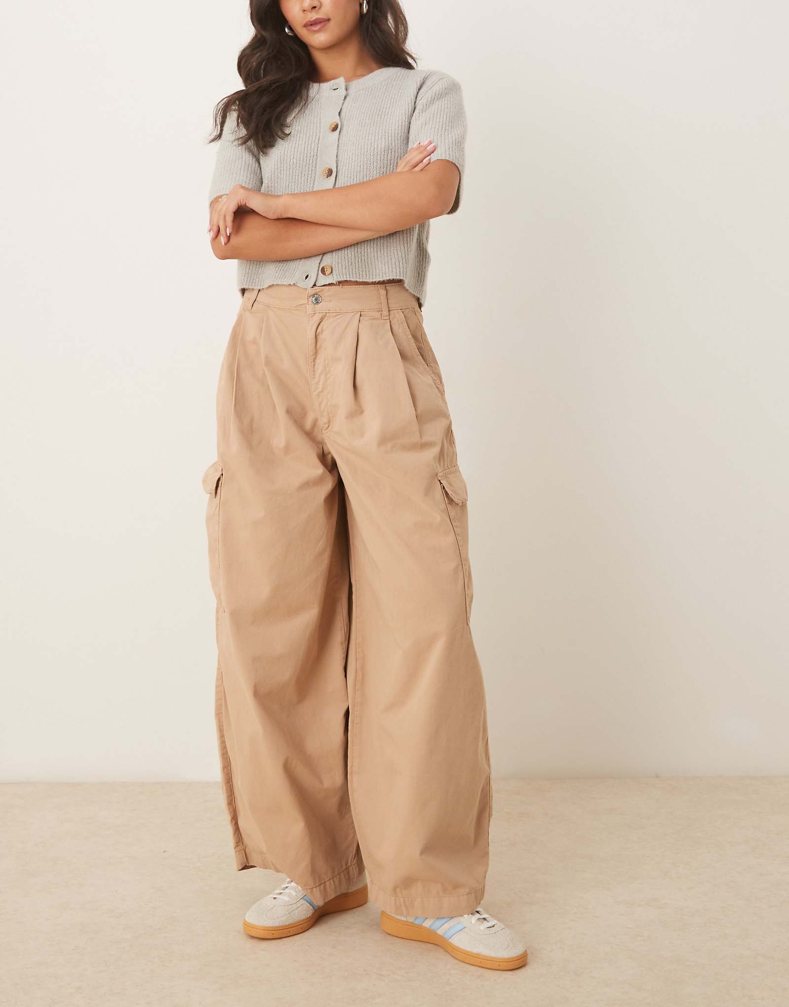 ДИЗАЙНЕРСКИЕ брюки-карго оверсайз от ASOS со складками из камня 13690₽