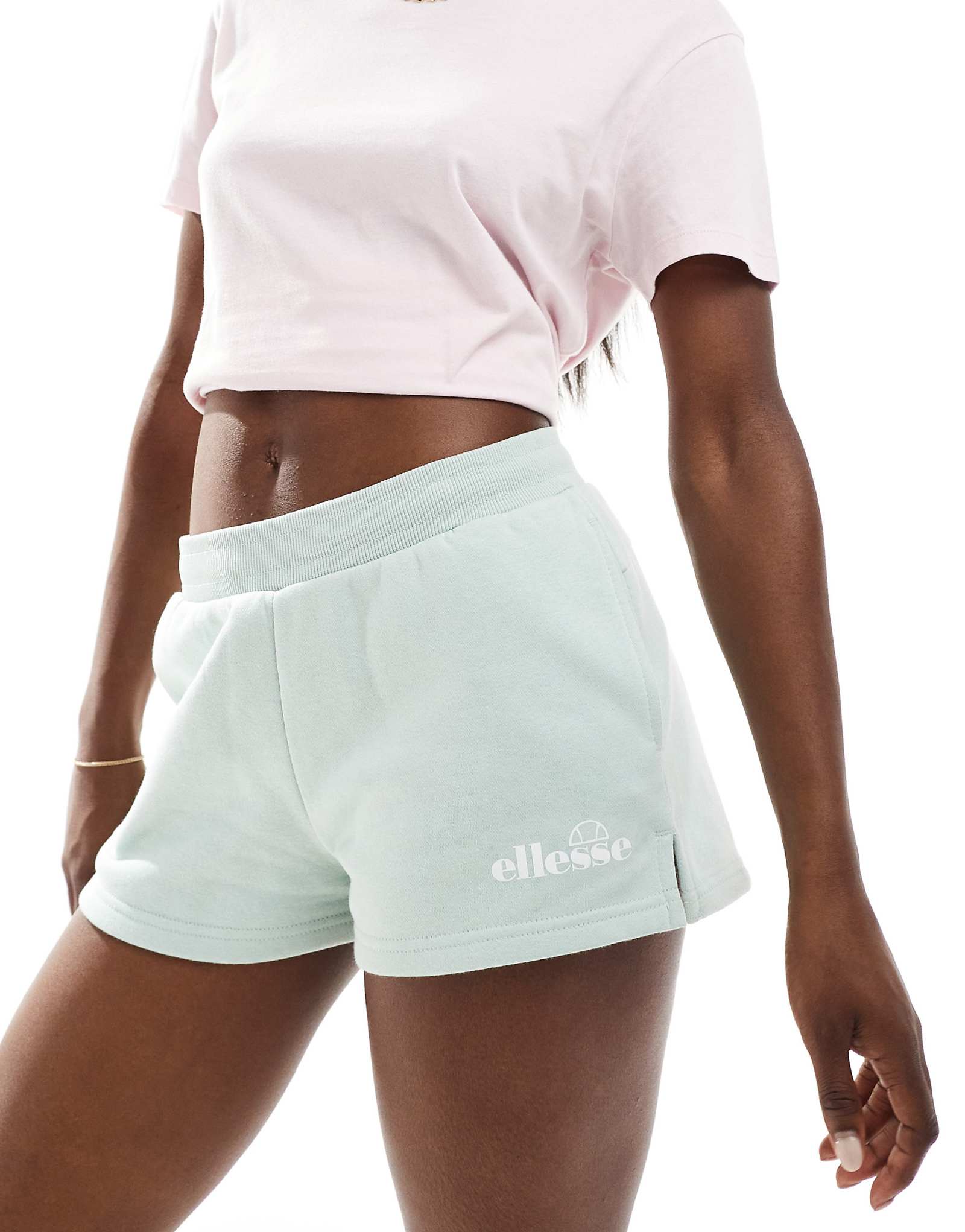 Трикотажные шорты ellesse Kyrana светло-зеленого цвета 3990₽