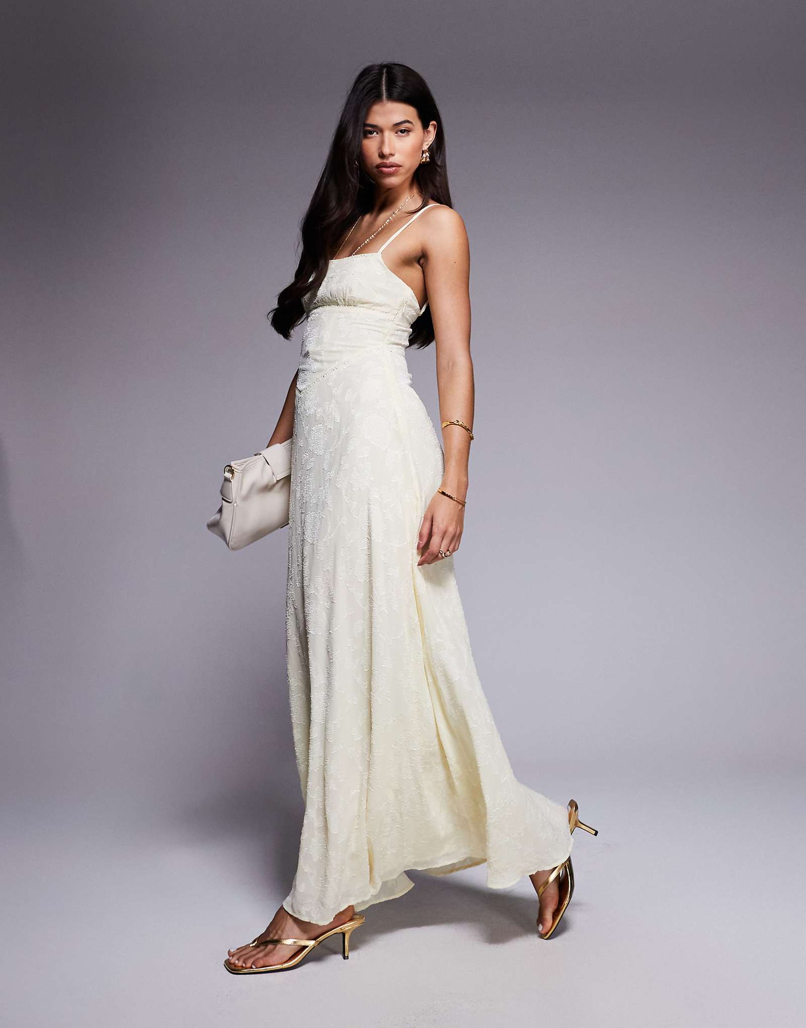 Макси-платье принцессы Полли с корсетом на бретельках burnout желтого цвета 19190₽