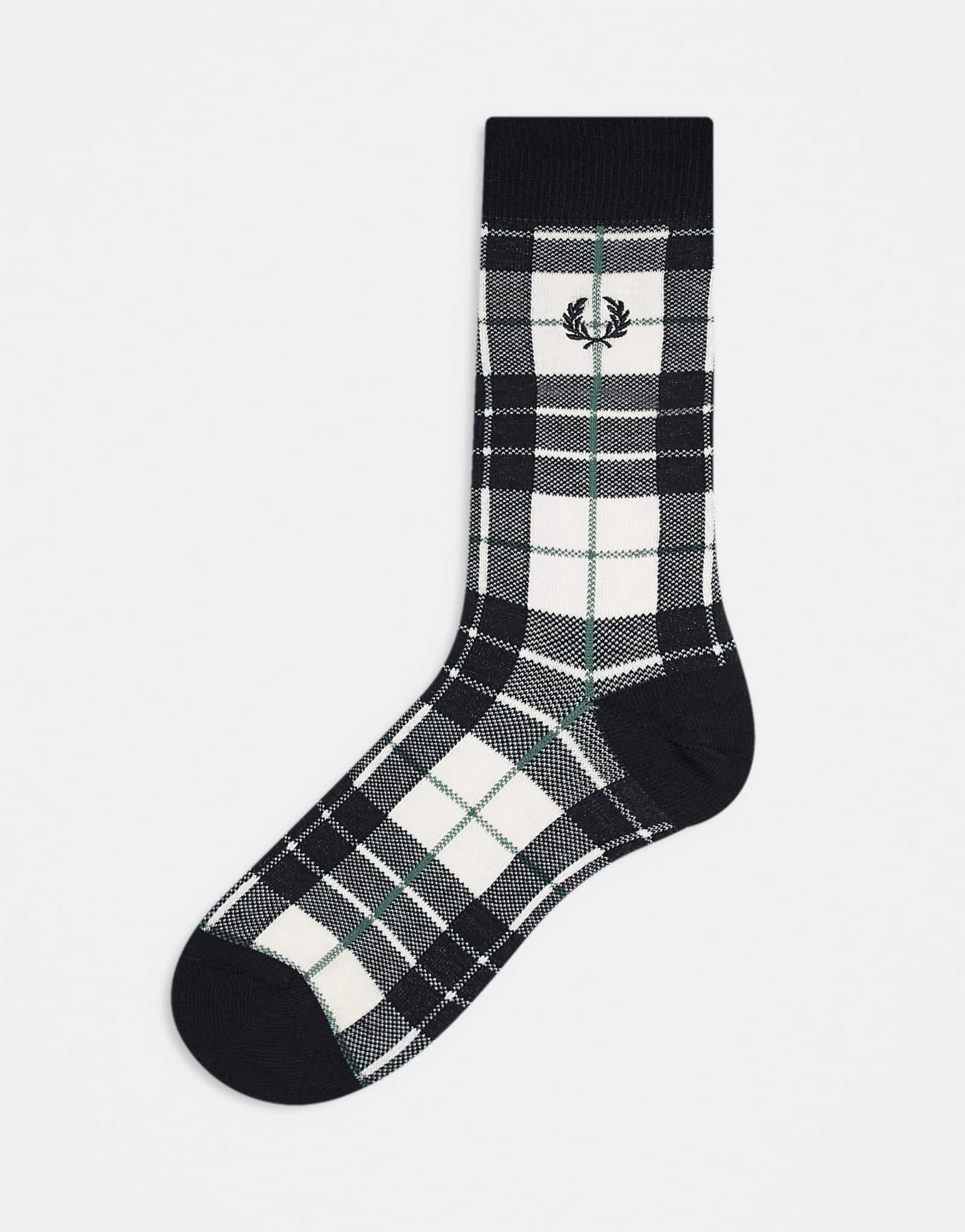 Клетчатые носки Fred Perry из камня 5090₽