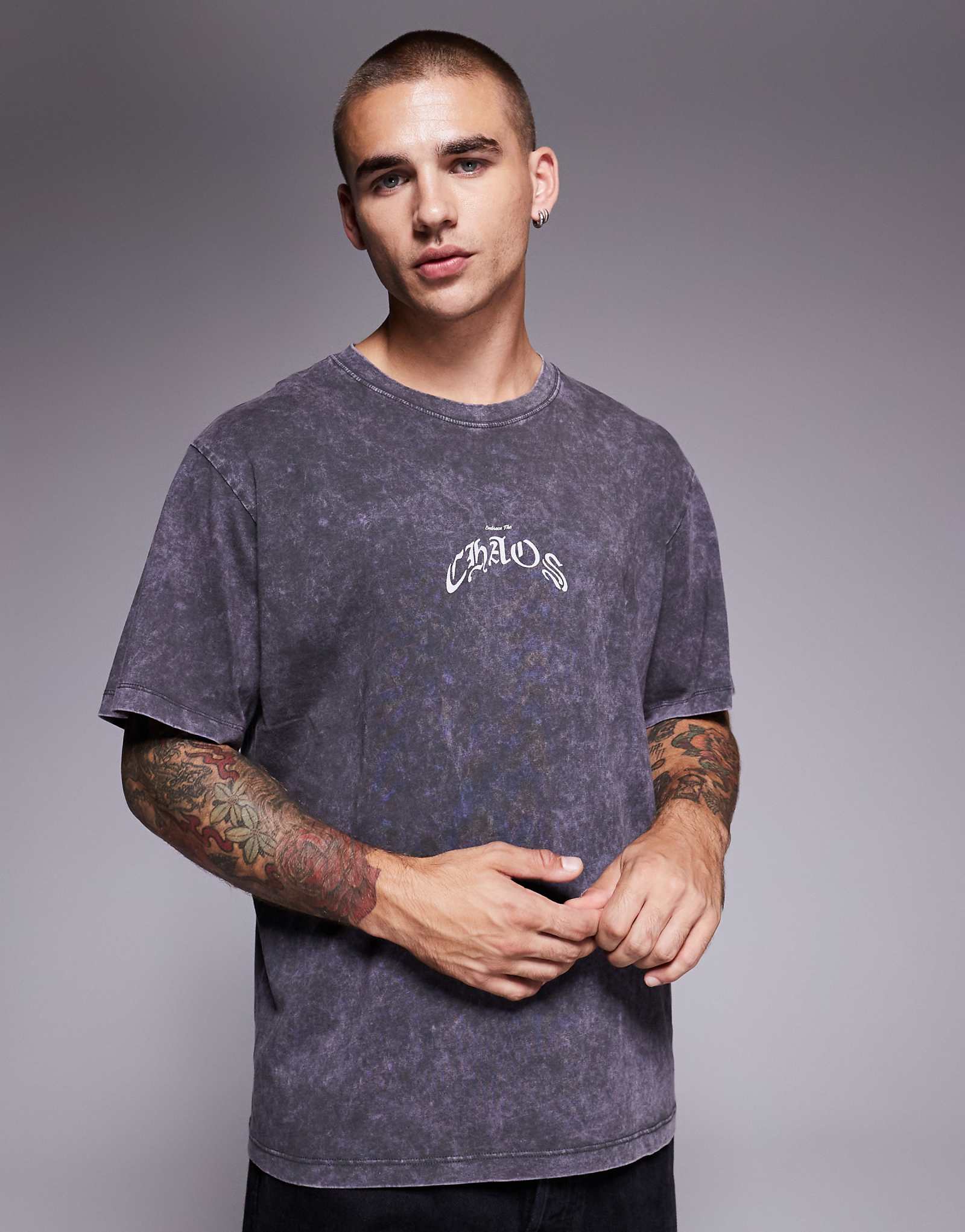 Футболка ADPT оверсайз с принтом на спине серого цвета 5890₽