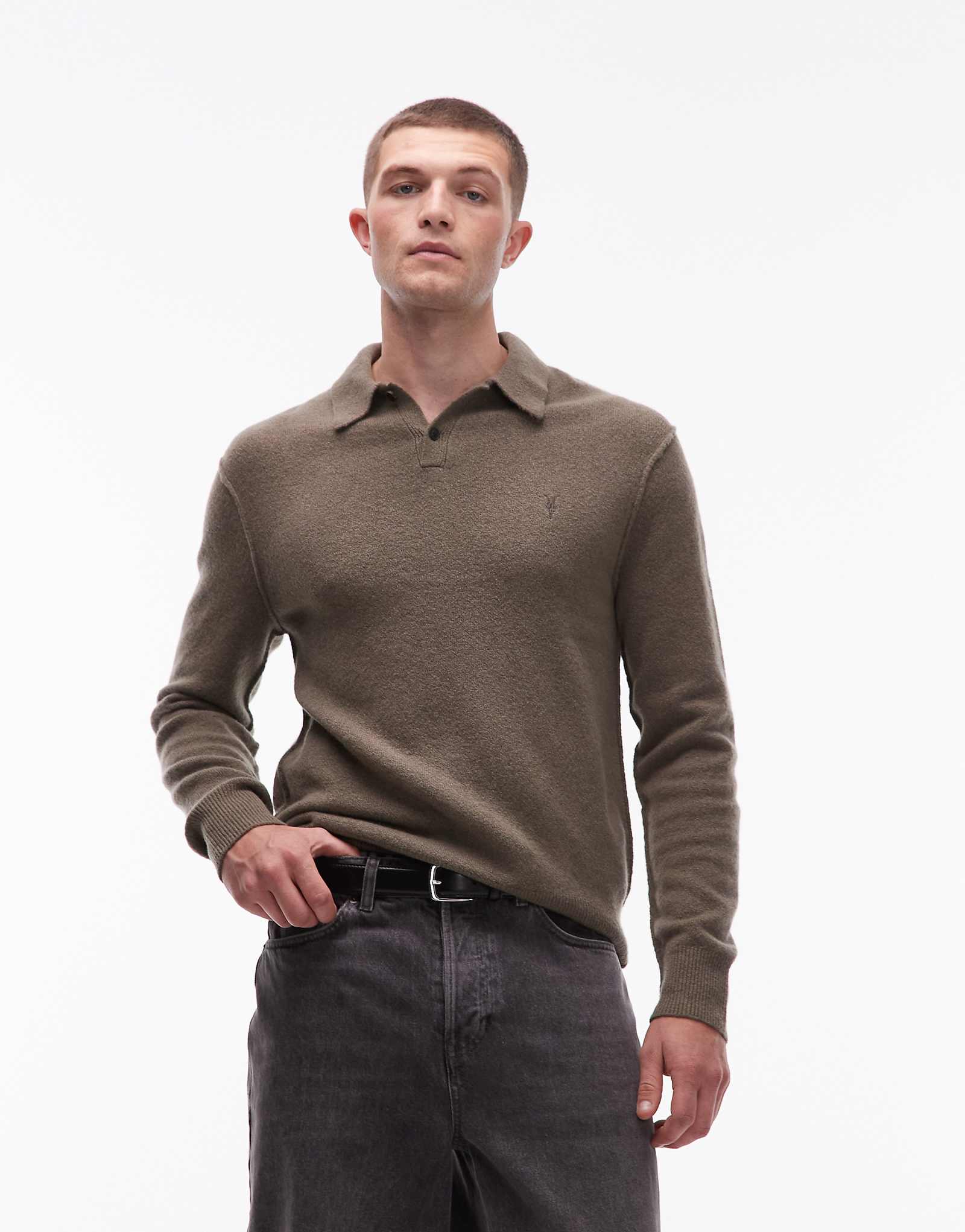 Трикотажное поло AllSaints statten с длинным рукавом зеленого цвета 33090₽